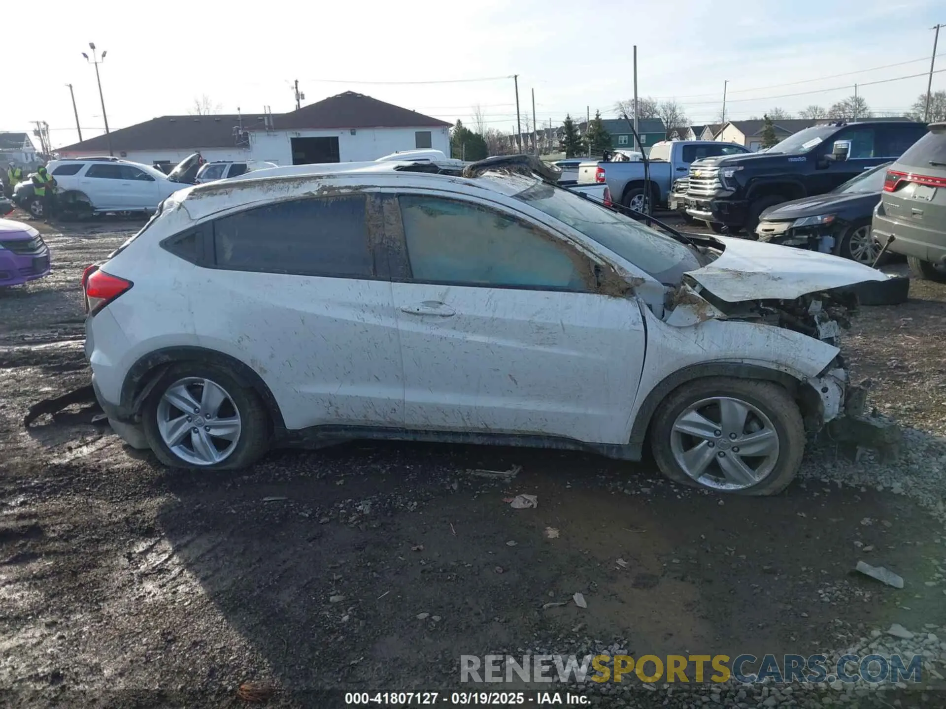 12 Photograph of a damaged car 3CZRU6H7XKM708072 HONDA HR-V 2019