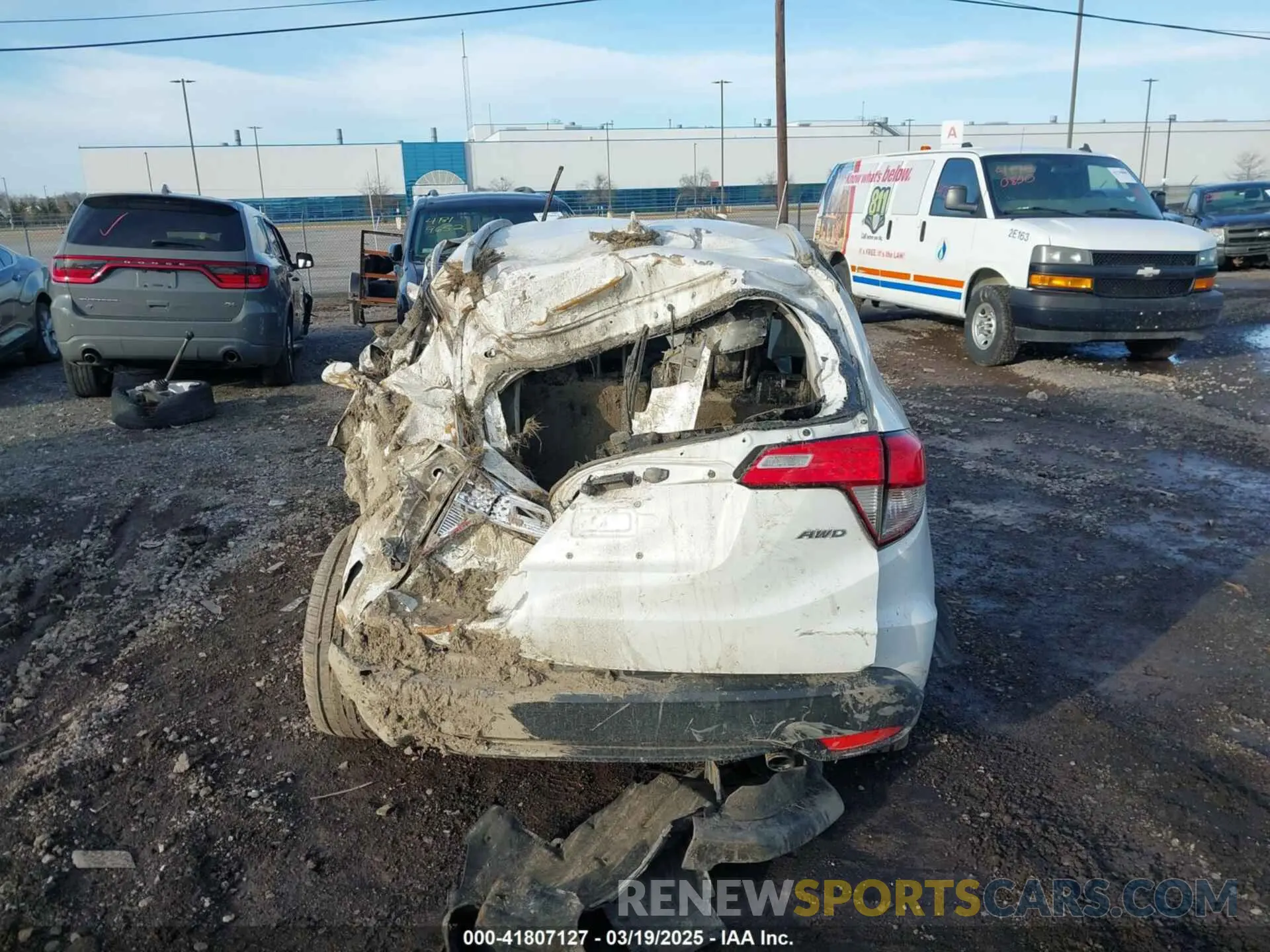 15 Photograph of a damaged car 3CZRU6H7XKM708072 HONDA HR-V 2019