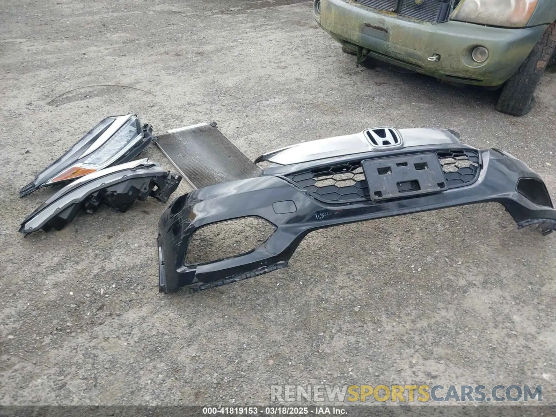 12 Photograph of a damaged car 3CZRU6H93KM720310 HONDA HR-V 2019