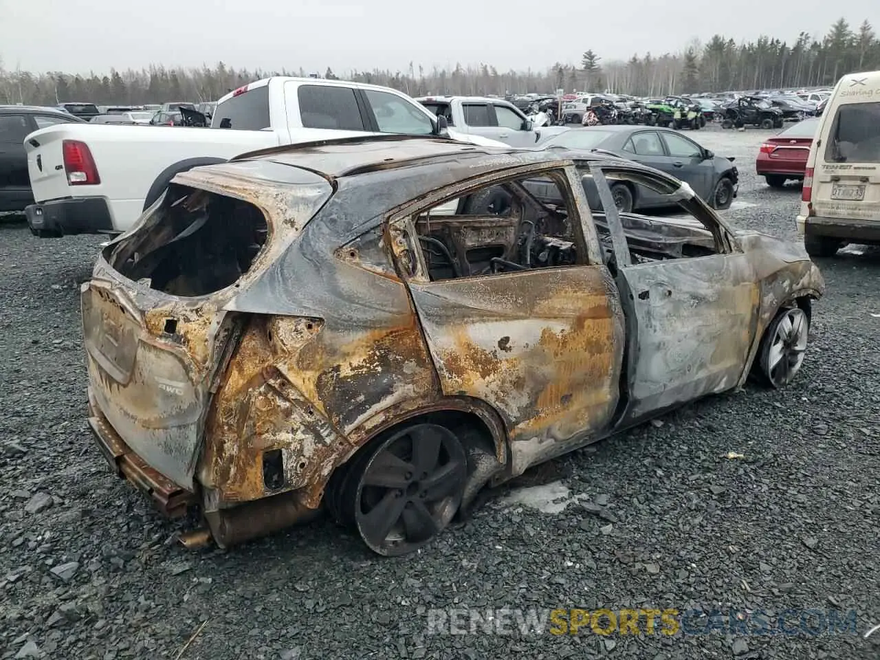 3 Photograph of a damaged car 3CZRU6H95KM106620 HONDA HR-V 2019