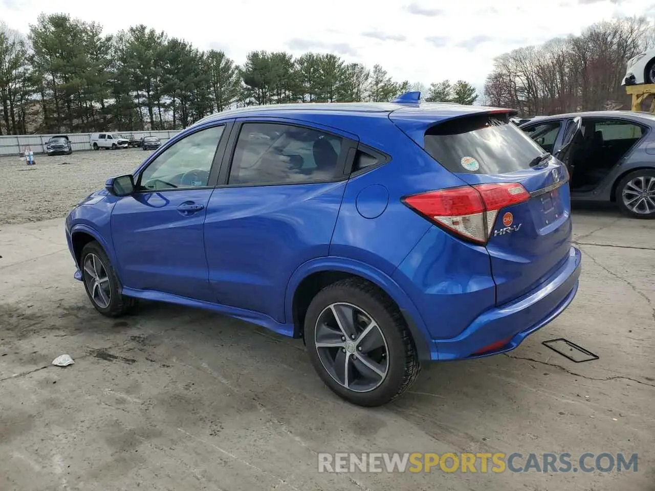 2 Photograph of a damaged car 3CZRU6H95KM710460 HONDA HR-V 2019