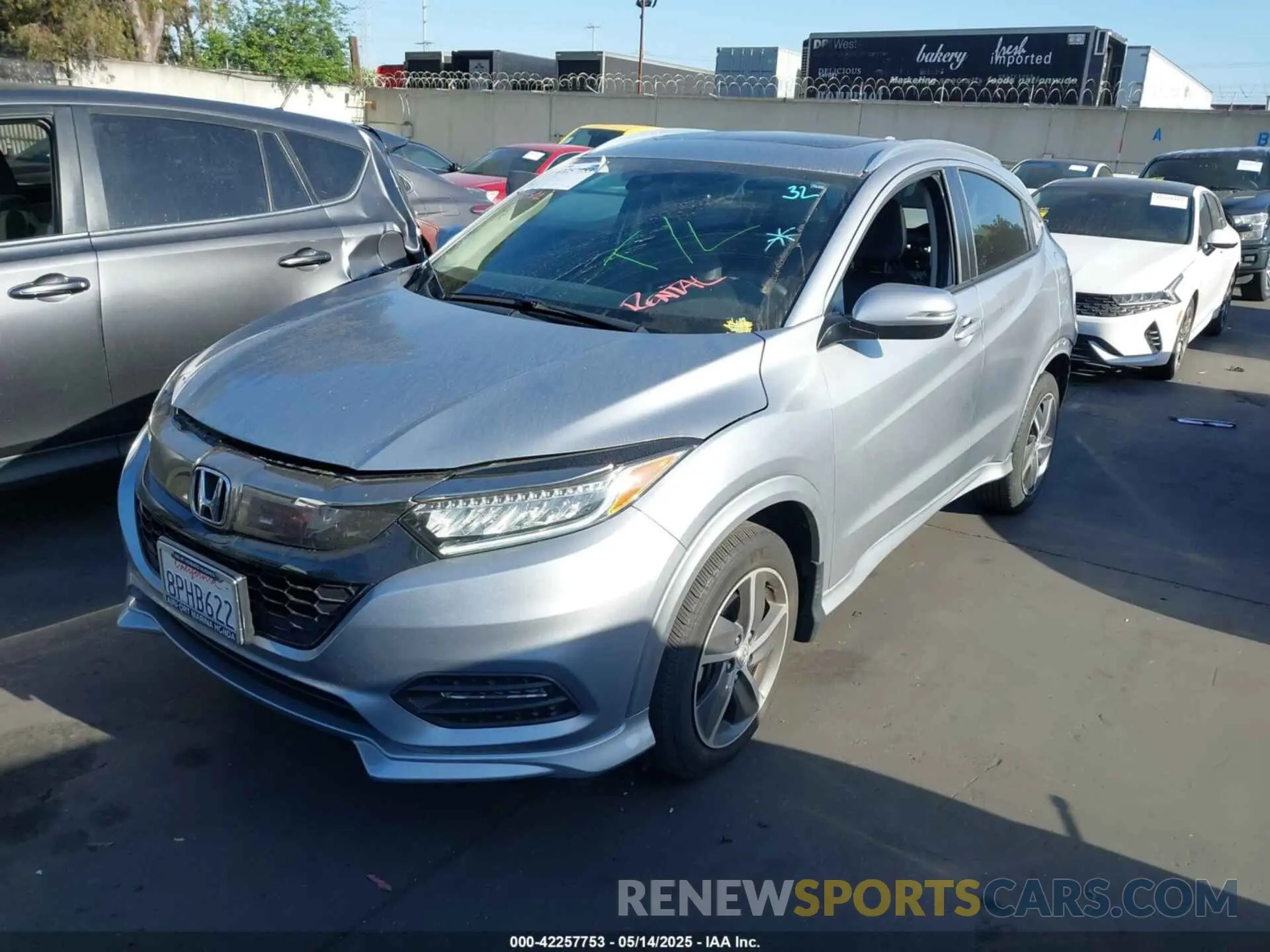 2 Photograph of a damaged car 3CZRU6H97KM711674 HONDA HR-V 2019