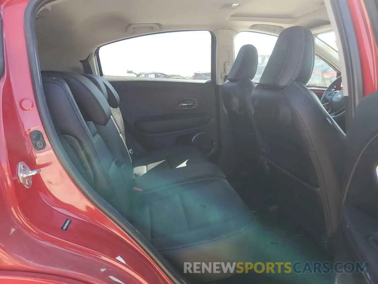 10 Photograph of a damaged car 3CZRU6H98KM705432 HONDA HR-V 2019