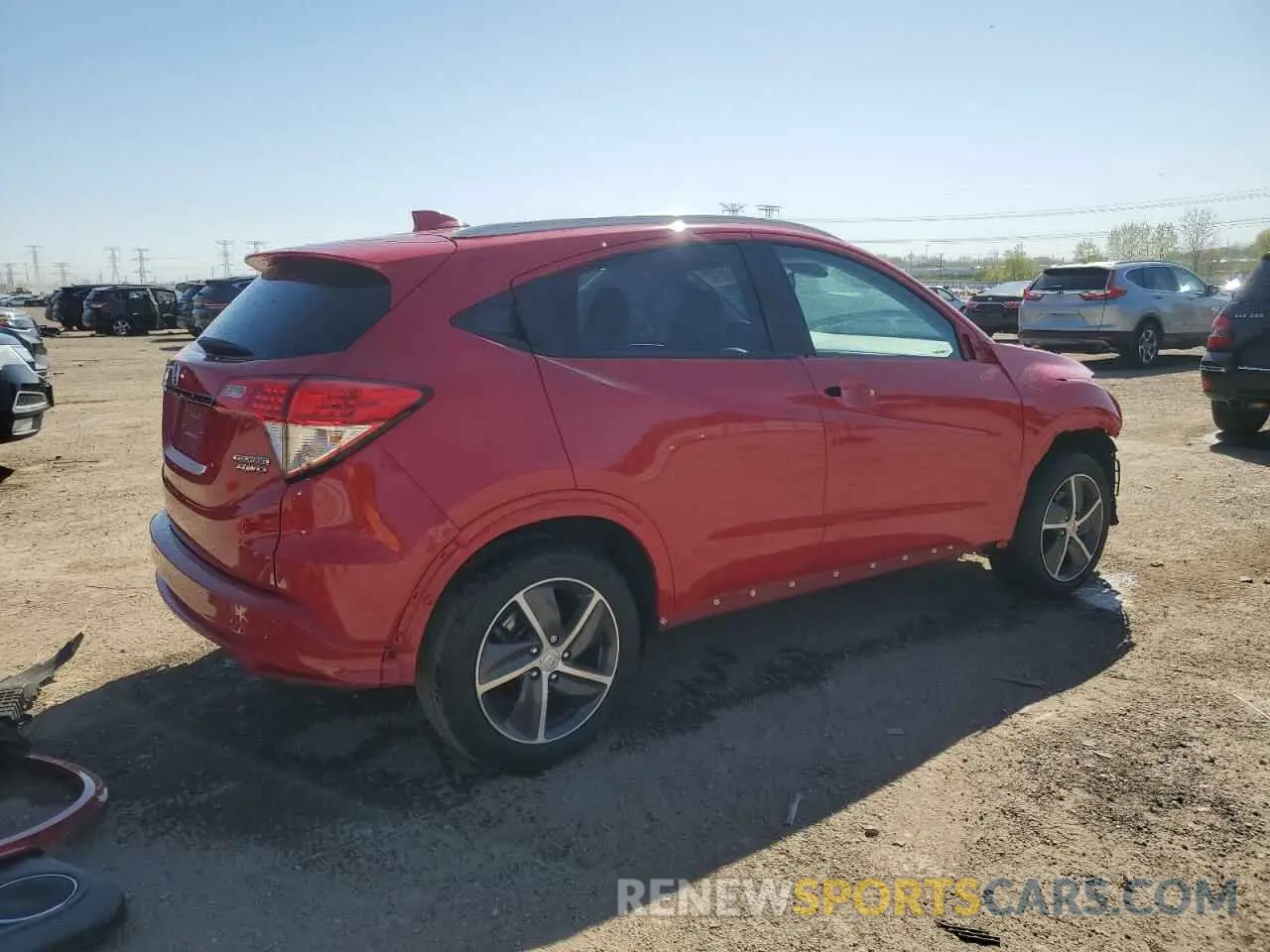 3 Photograph of a damaged car 3CZRU6H98KM705432 HONDA HR-V 2019