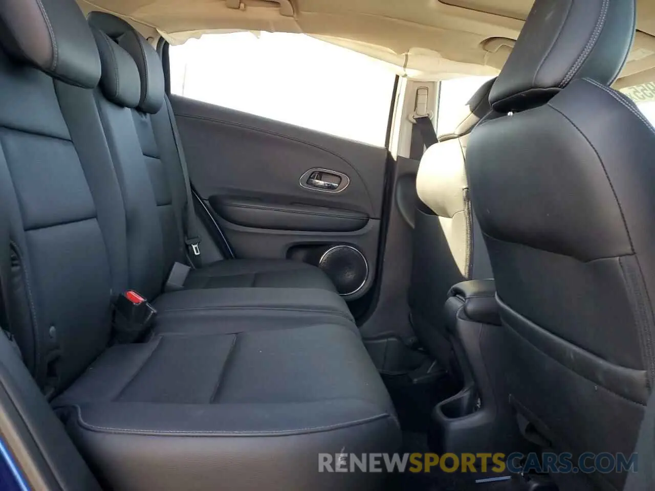 12 Photograph of a damaged car 3CZRU6H98KM710470 HONDA HR-V 2019