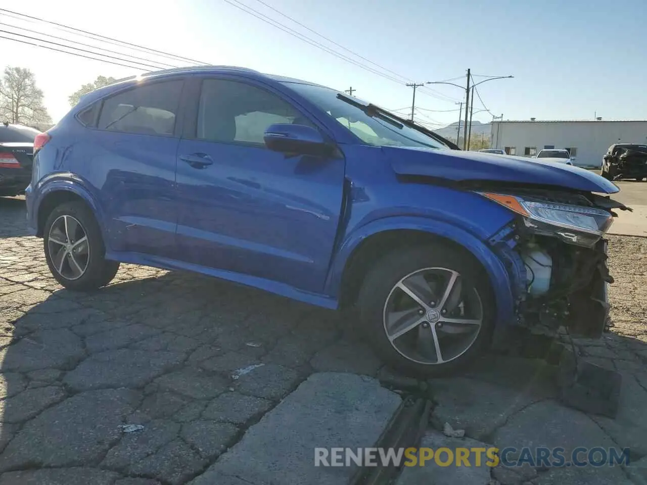 4 Photograph of a damaged car 3CZRU6H98KM710470 HONDA HR-V 2019