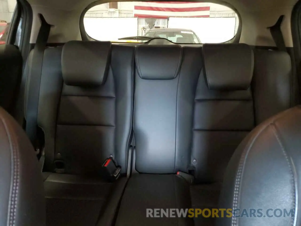 10 Photograph of a damaged car 3CZRU6H9XKM711717 HONDA HR-V 2019