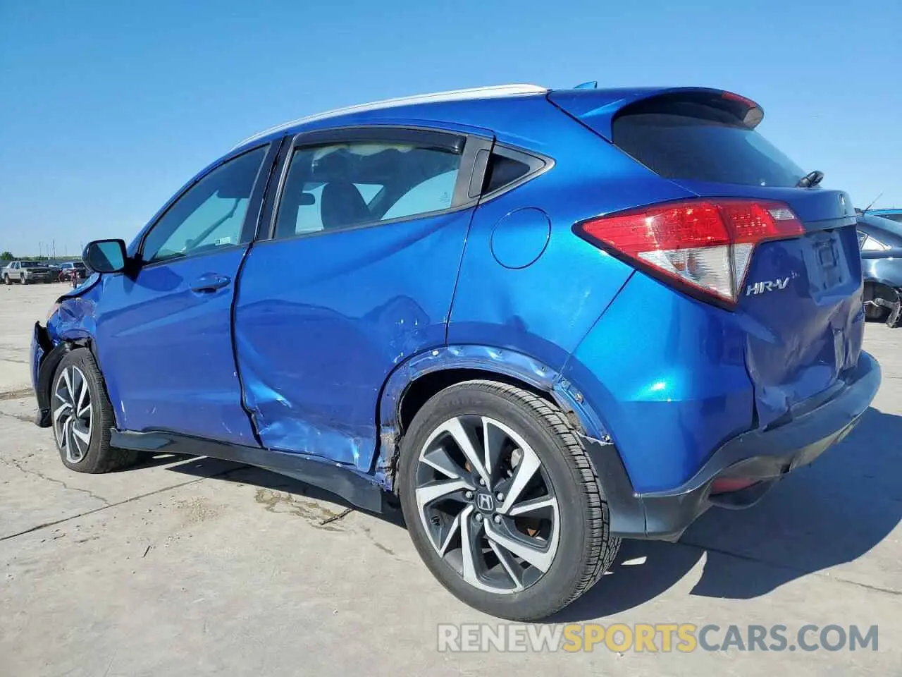 2 Photograph of a damaged car 3CZRU5H10LG700584 HONDA HR-V 2020