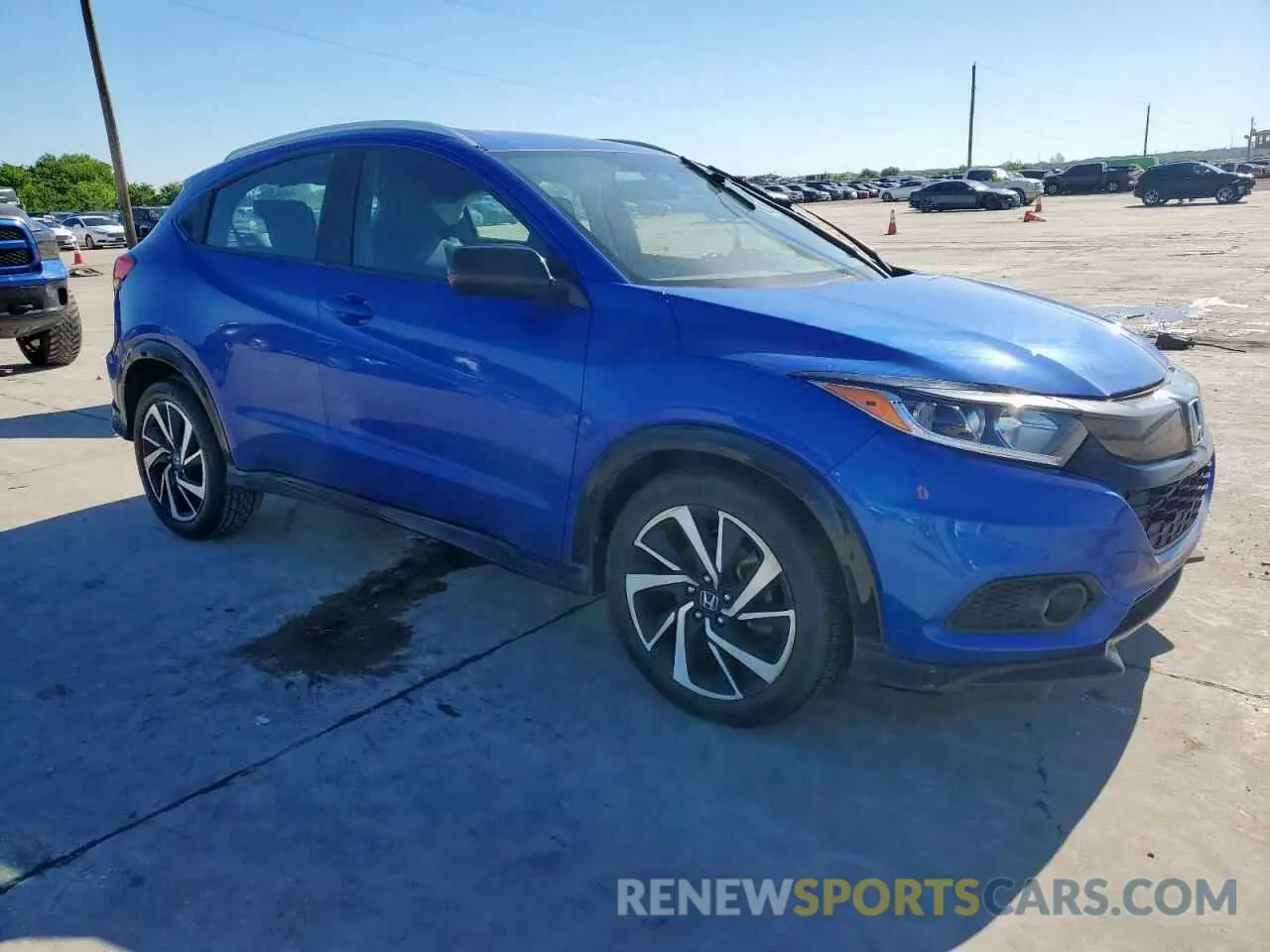 4 Photograph of a damaged car 3CZRU5H10LG700584 HONDA HR-V 2020