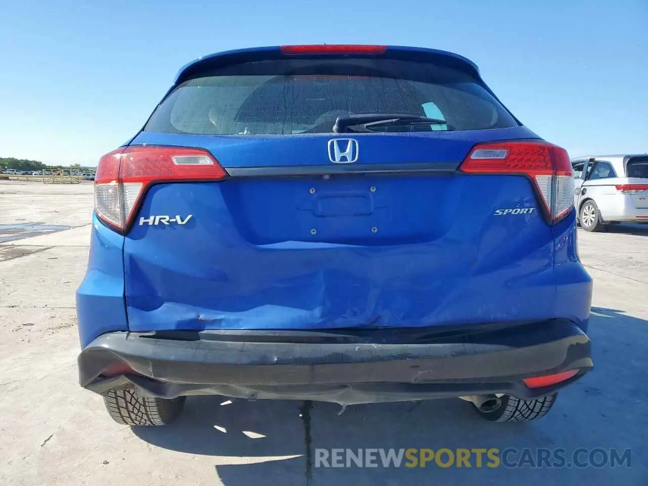 6 Photograph of a damaged car 3CZRU5H10LG700584 HONDA HR-V 2020