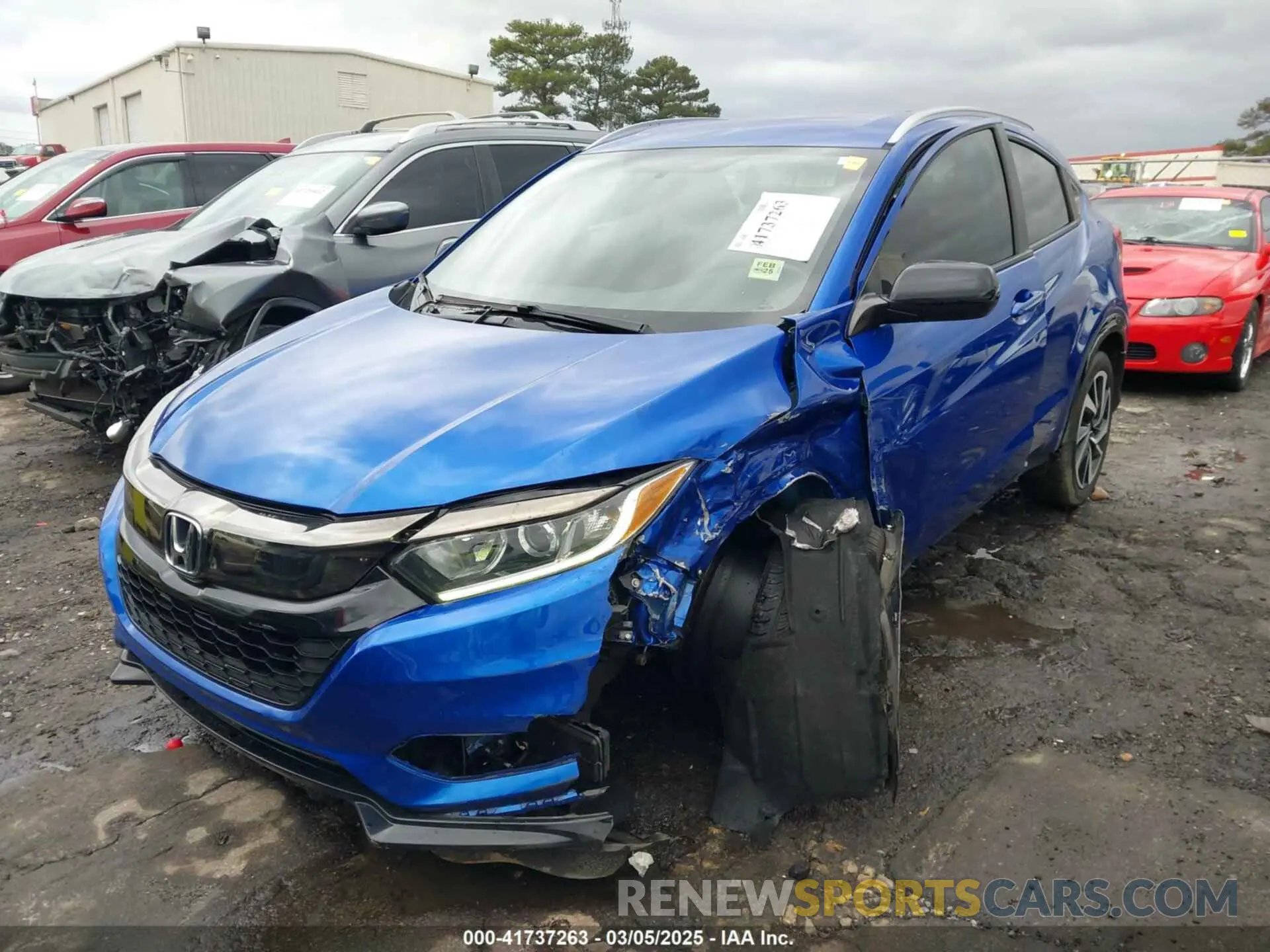 2 Photograph of a damaged car 3CZRU5H11LM715936 HONDA HR-V 2020