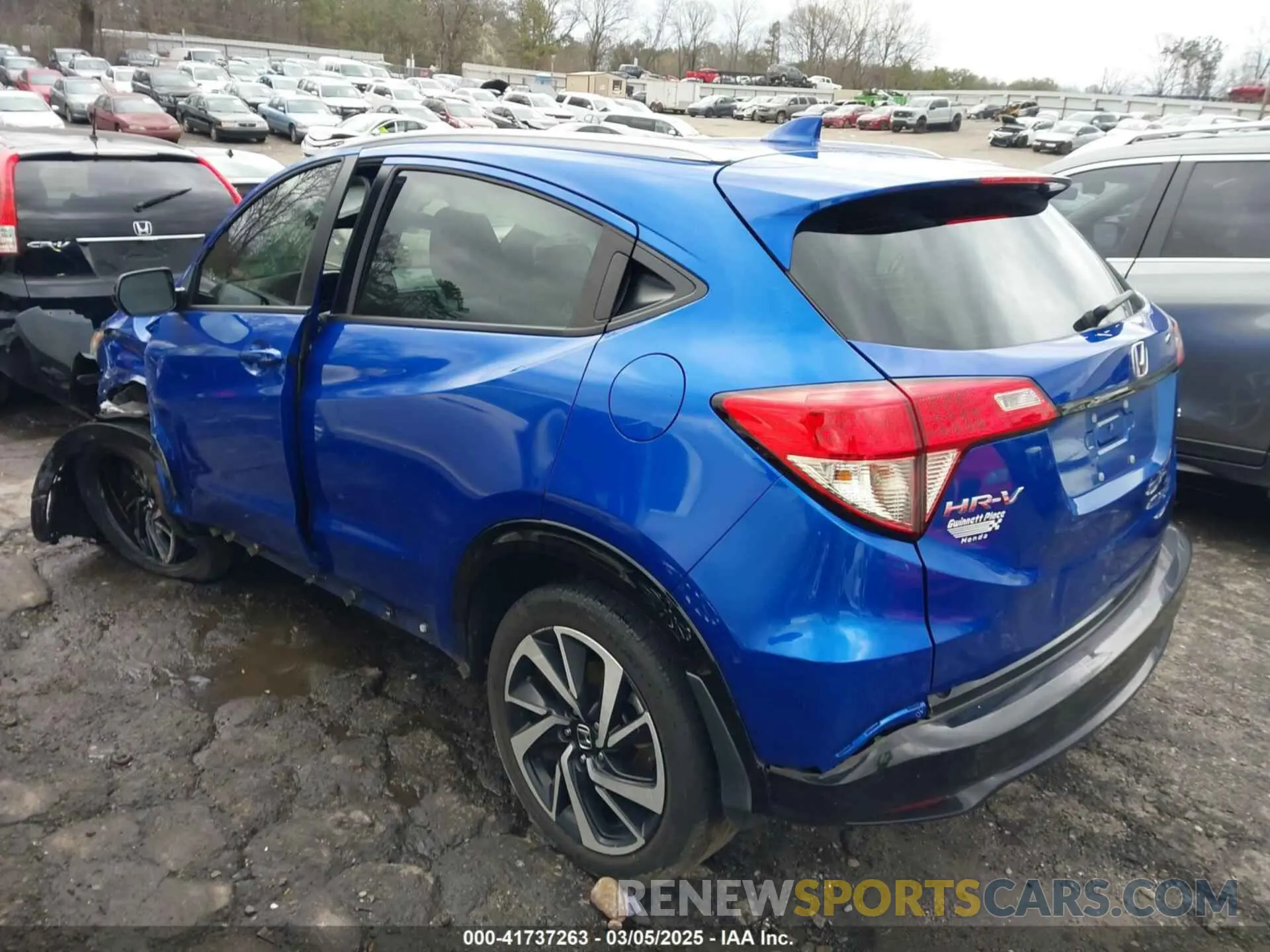 3 Photograph of a damaged car 3CZRU5H11LM715936 HONDA HR-V 2020