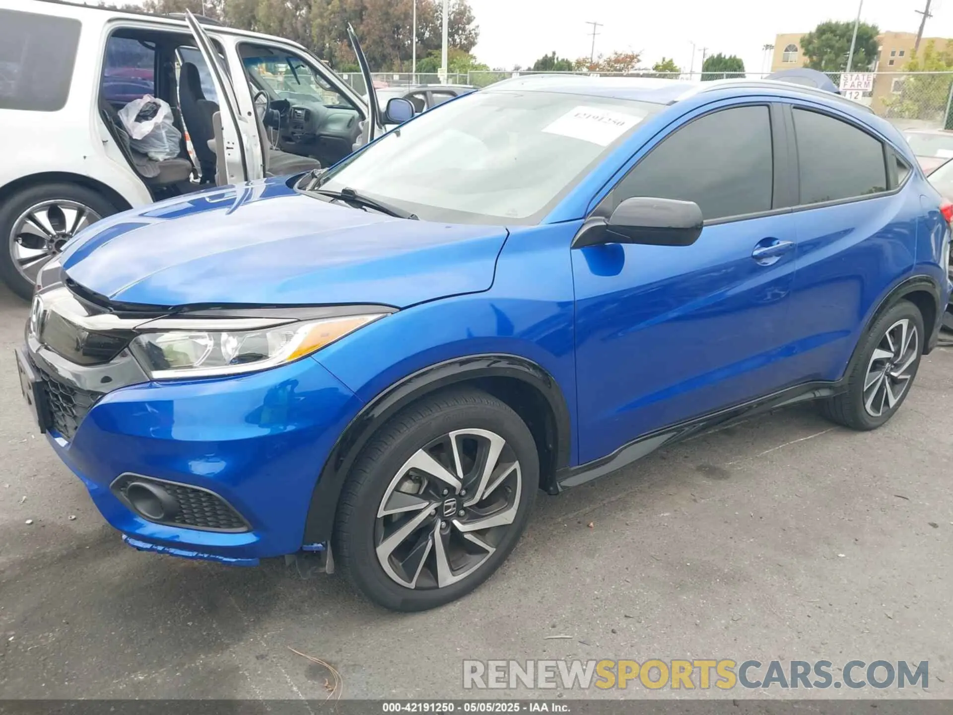 2 Photograph of a damaged car 3CZRU5H12LM711636 HONDA HR-V 2020
