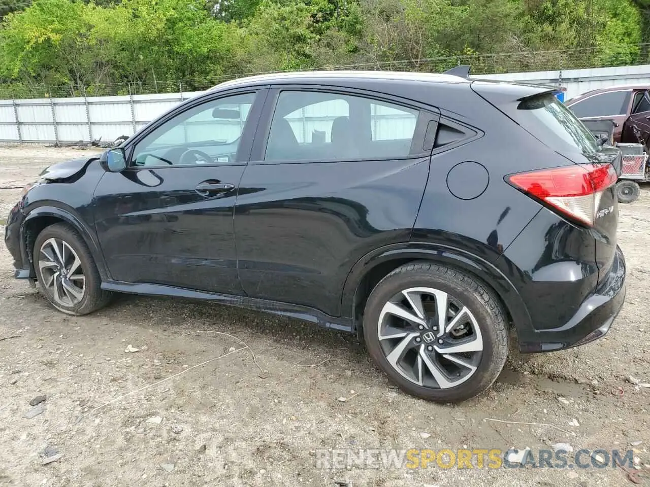 3 Photograph of a damaged car 3CZRU5H15LM713588 HONDA HR-V 2020