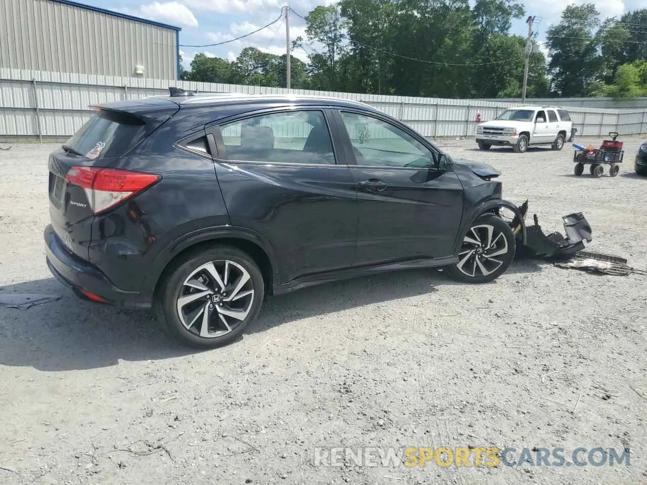 3 Photograph of a damaged car 3CZRU5H15LM713686 HONDA HR-V 2020
