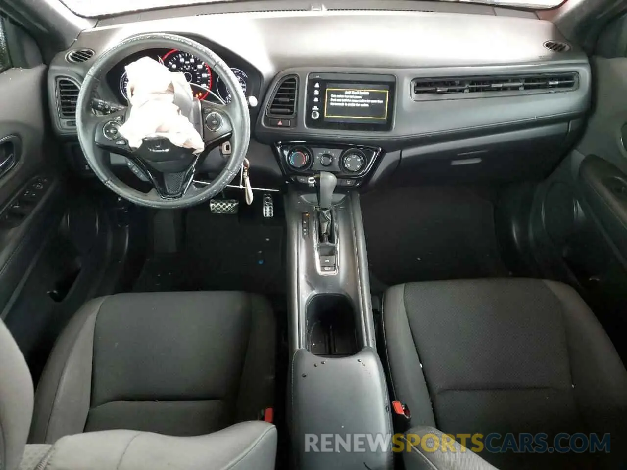 8 Photograph of a damaged car 3CZRU5H16LM710473 HONDA HR-V 2020