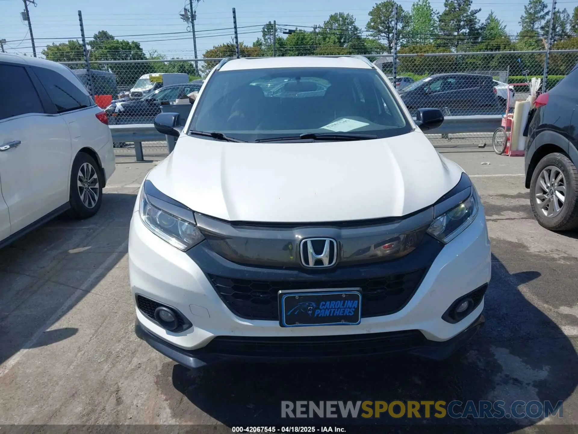 12 Photograph of a damaged car 3CZRU5H1XLM717684 HONDA HR-V 2020