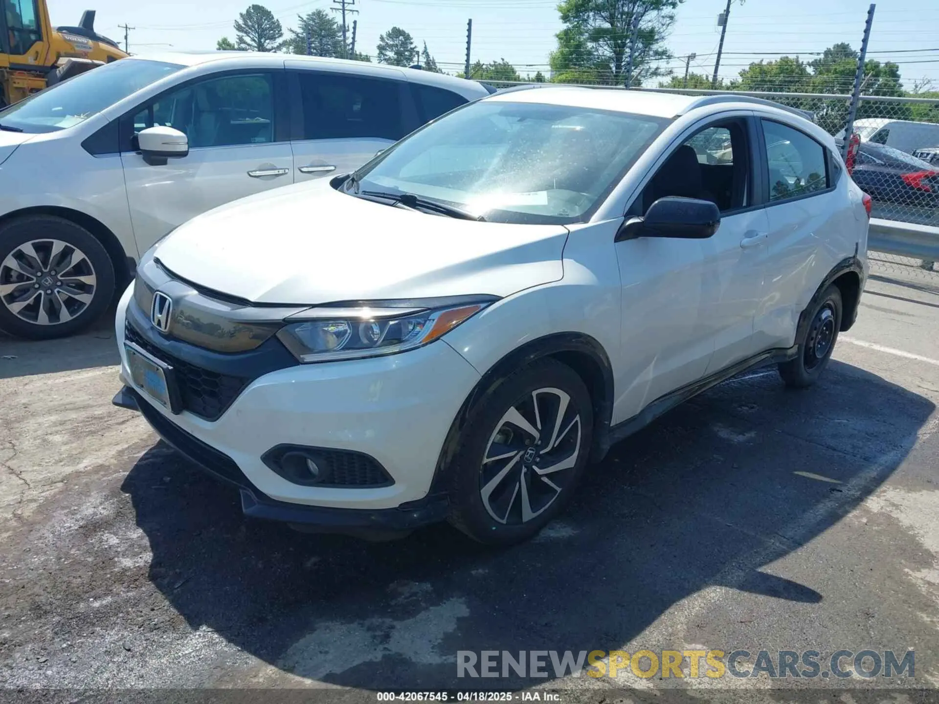 2 Photograph of a damaged car 3CZRU5H1XLM717684 HONDA HR-V 2020