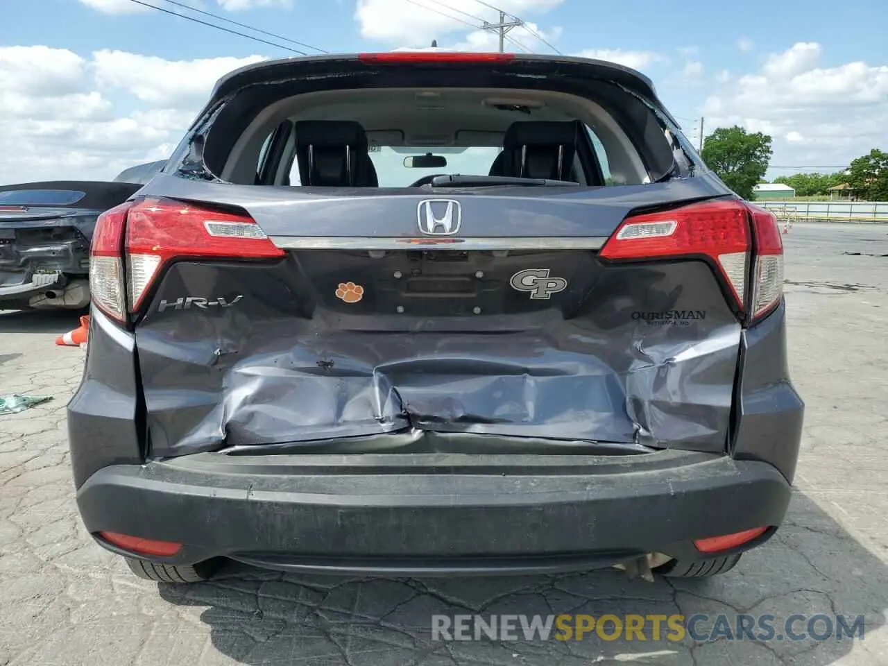 6 Photograph of a damaged car 3CZRU5H30LM717274 HONDA HR-V 2020