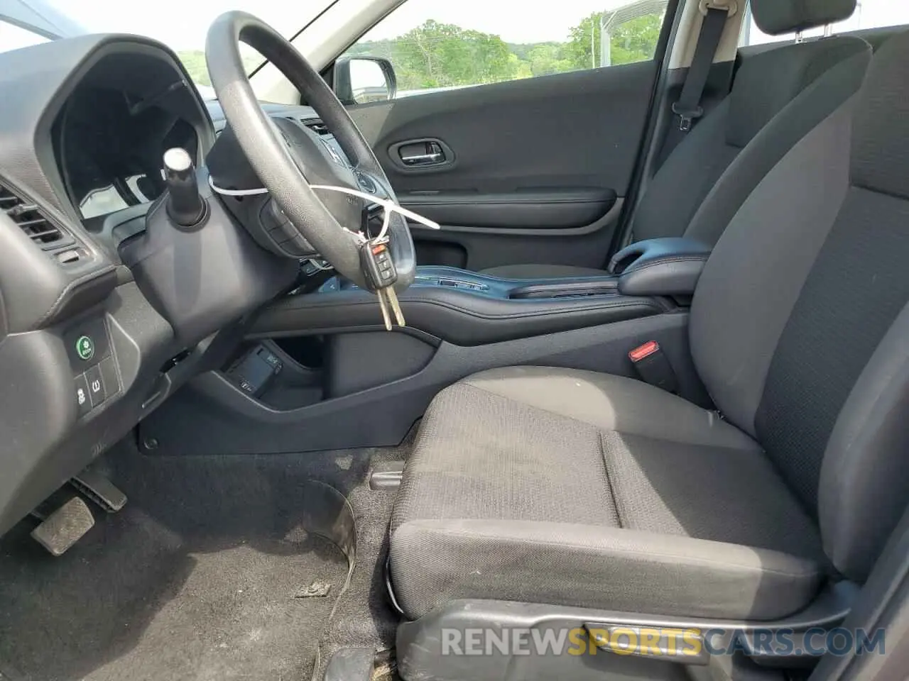 7 Photograph of a damaged car 3CZRU5H30LM717274 HONDA HR-V 2020