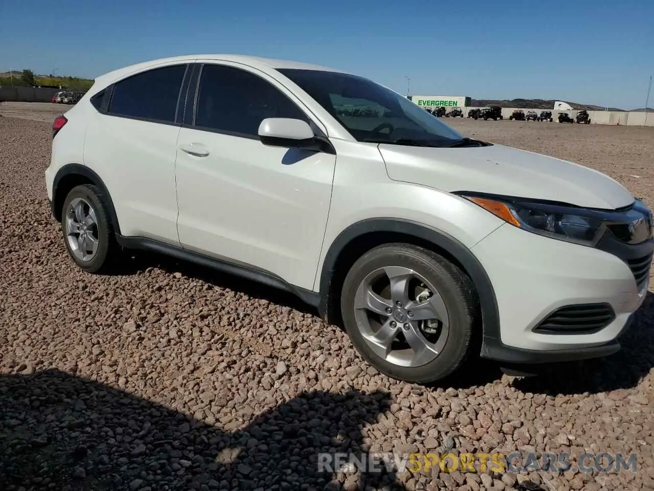 4 Photograph of a damaged car 3CZRU5H31LM718126 HONDA HR-V 2020