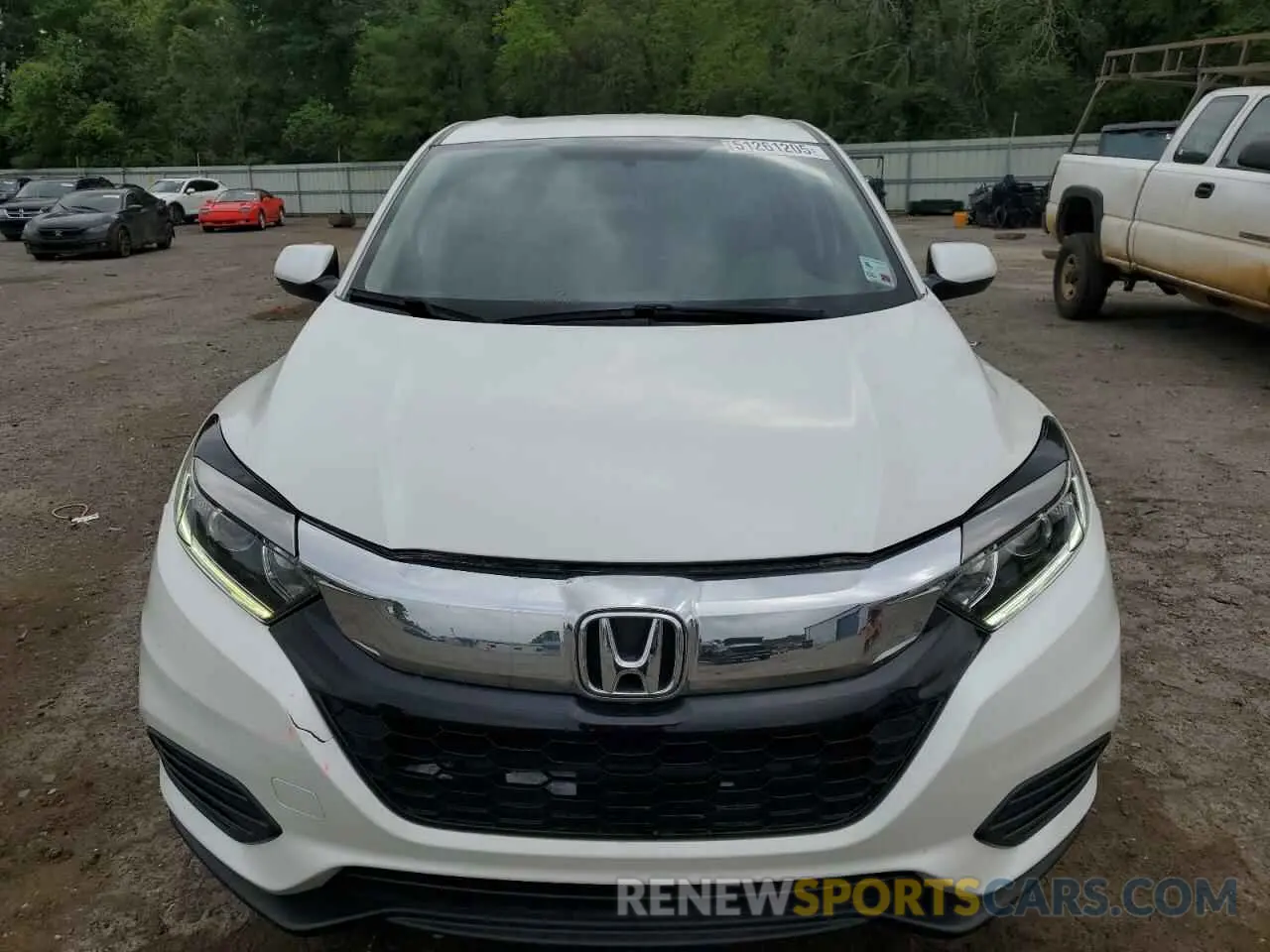 5 Photograph of a damaged car 3CZRU5H32LM705157 HONDA HR-V 2020