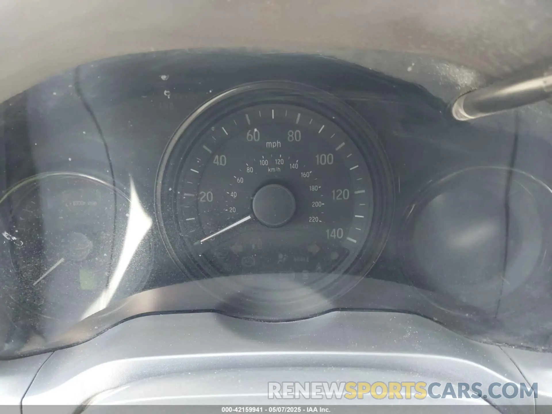 7 Photograph of a damaged car 3CZRU5H33LM705295 HONDA HR-V 2020