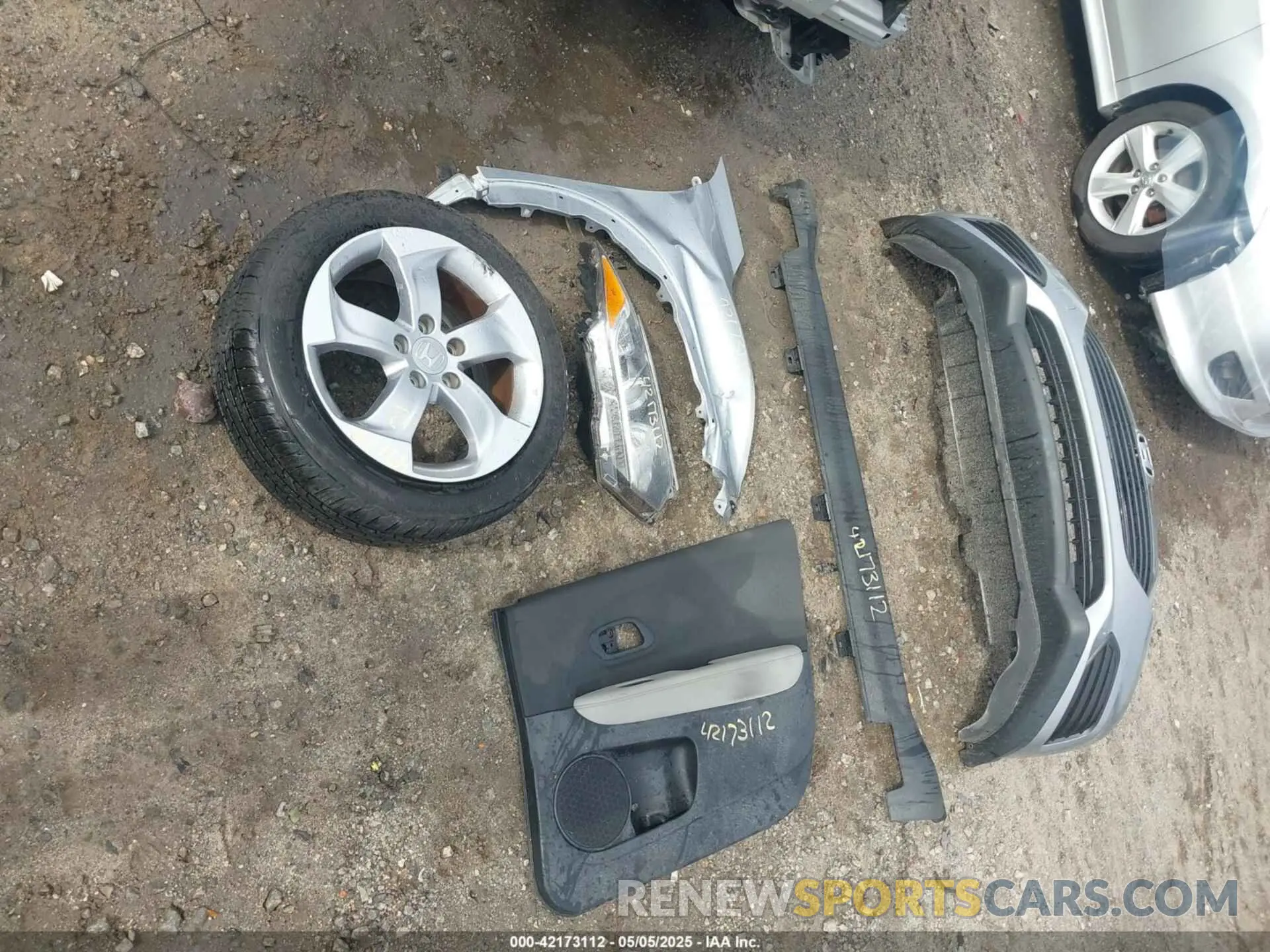 12 Photograph of a damaged car 3CZRU5H33LM711873 HONDA HR-V 2020