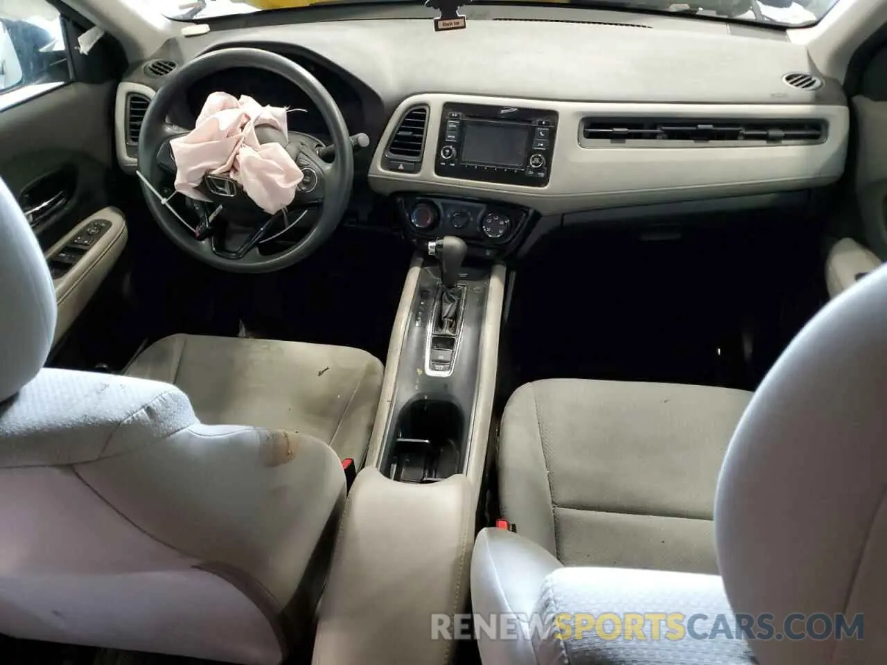 8 Photograph of a damaged car 3CZRU5H34LM706892 HONDA HR-V 2020