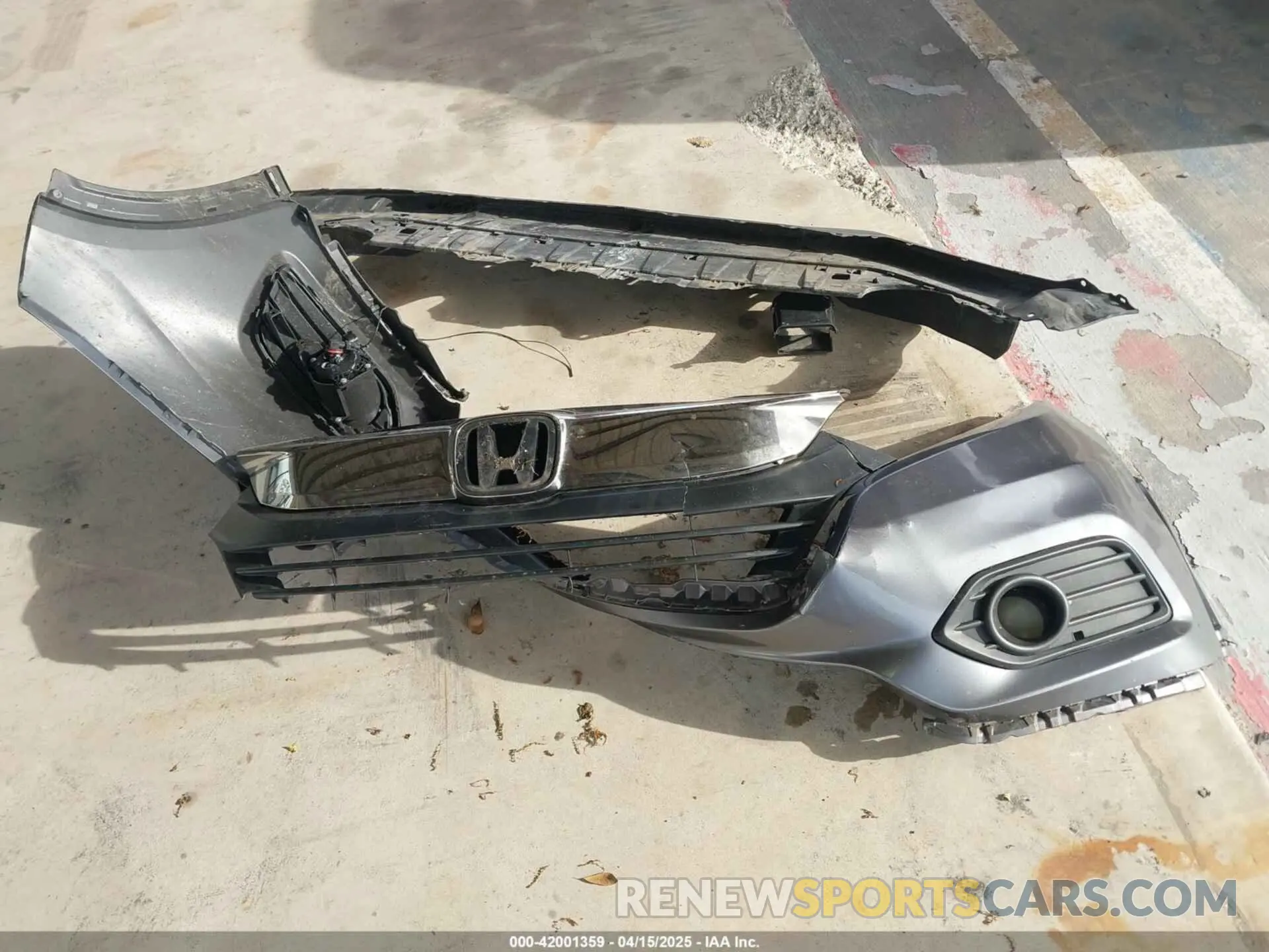 12 Photograph of a damaged car 3CZRU5H35LM708117 HONDA HR-V 2020