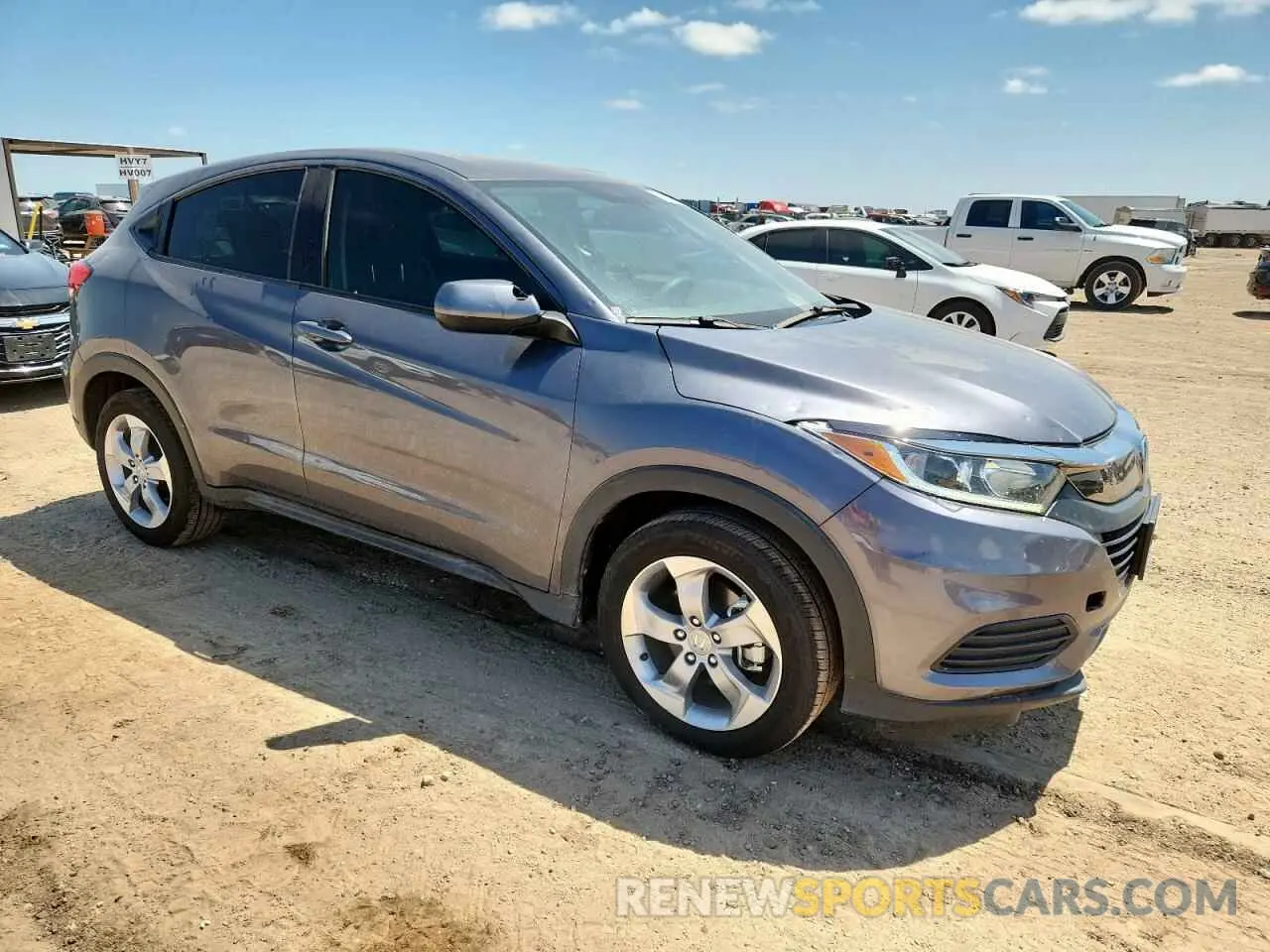 4 Photograph of a damaged car 3CZRU5H37LM706546 HONDA HR-V 2020