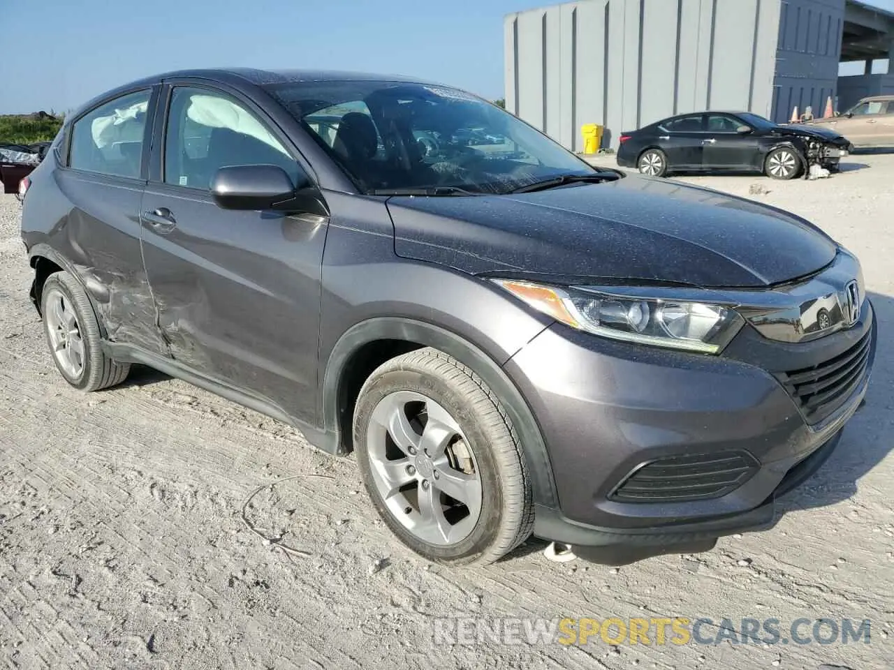 4 Photograph of a damaged car 3CZRU5H37LM707809 HONDA HR-V 2020