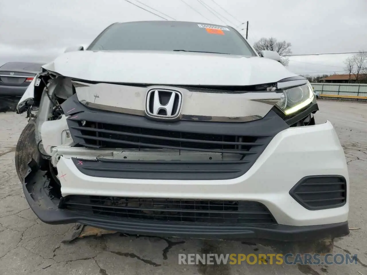 5 Photograph of a damaged car 3CZRU5H37LM716963 HONDA HR-V 2020