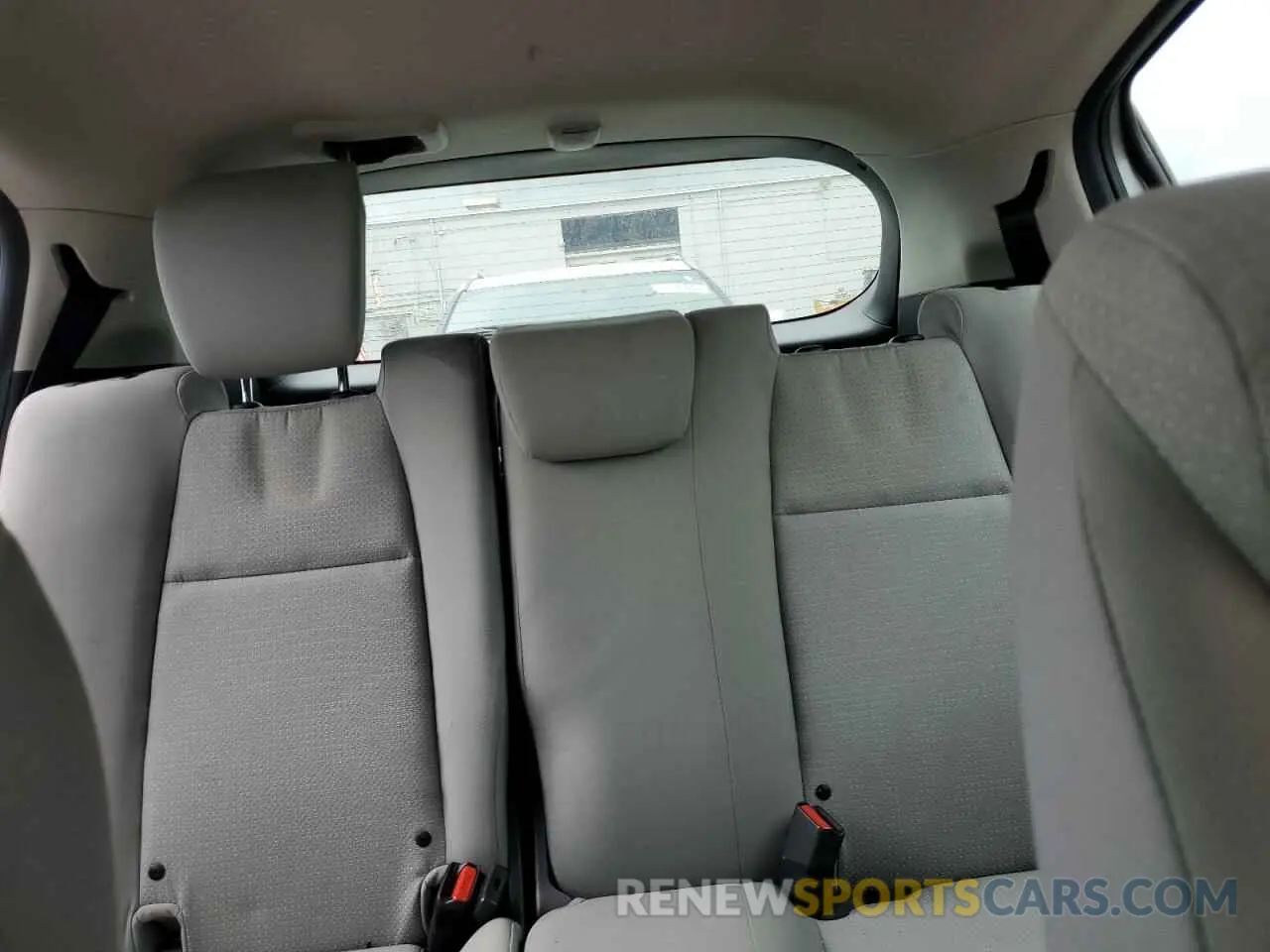 10 Photograph of a damaged car 3CZRU5H39LM711764 HONDA HR-V 2020