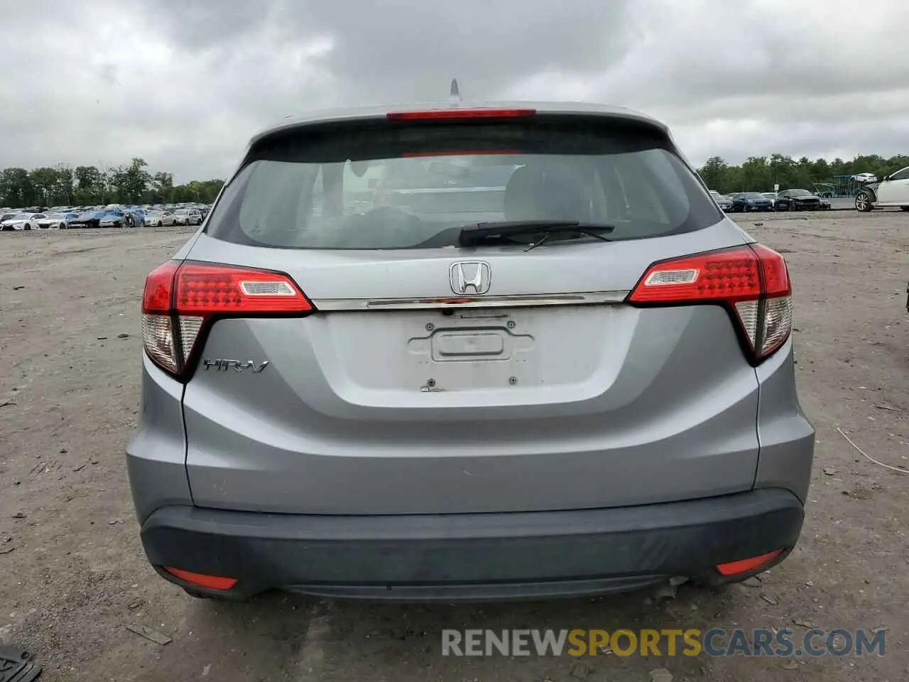 6 Photograph of a damaged car 3CZRU5H39LM711764 HONDA HR-V 2020