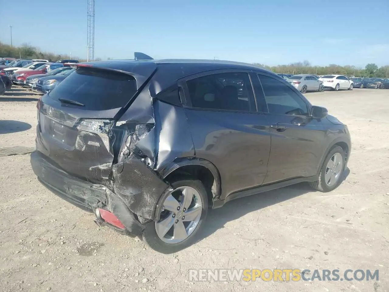 3 Photograph of a damaged car 3CZRU5H51LM717611 HONDA HR-V 2020