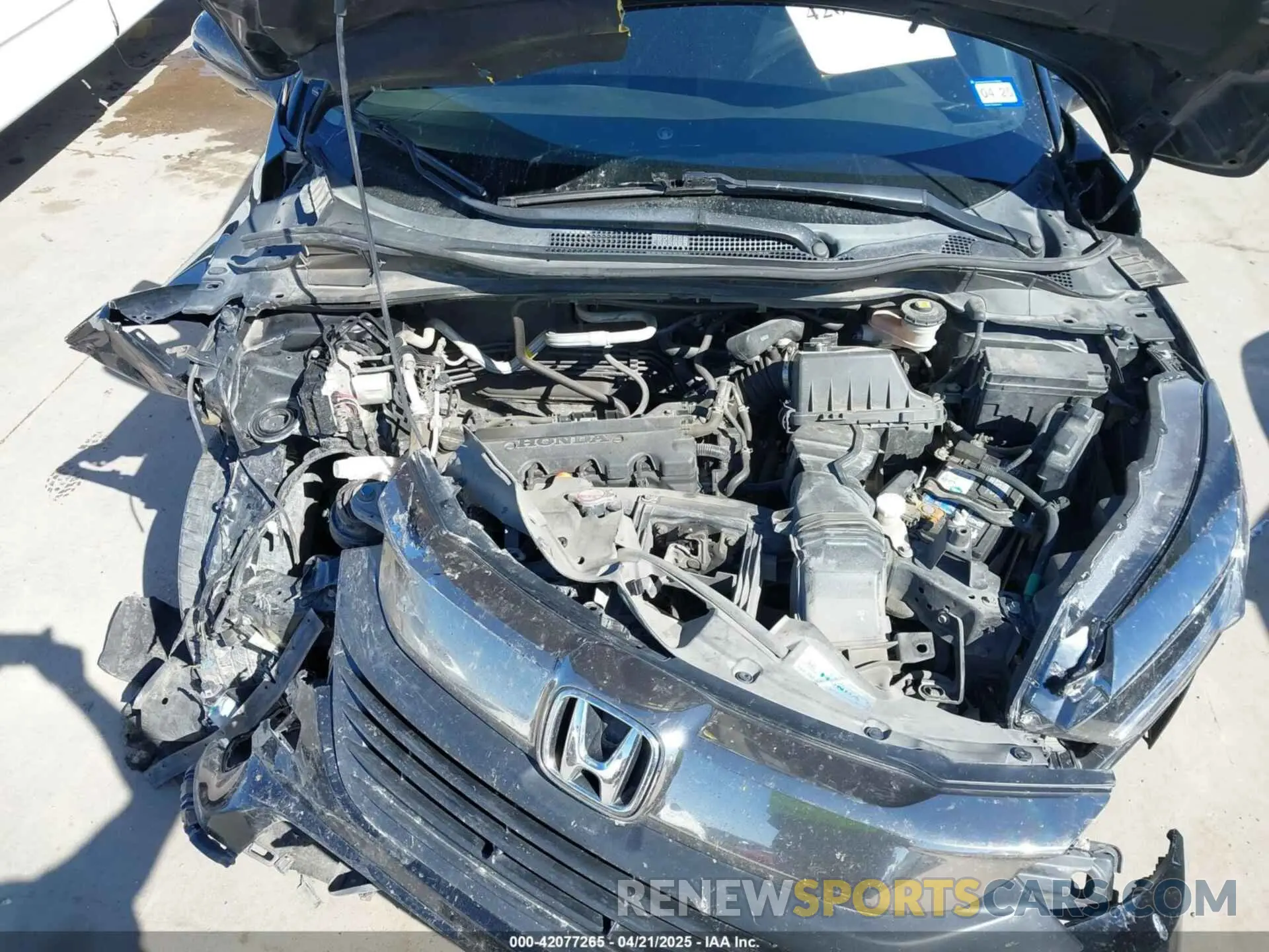 10 Photograph of a damaged car 3CZRU5H52LM708254 HONDA HR-V 2020