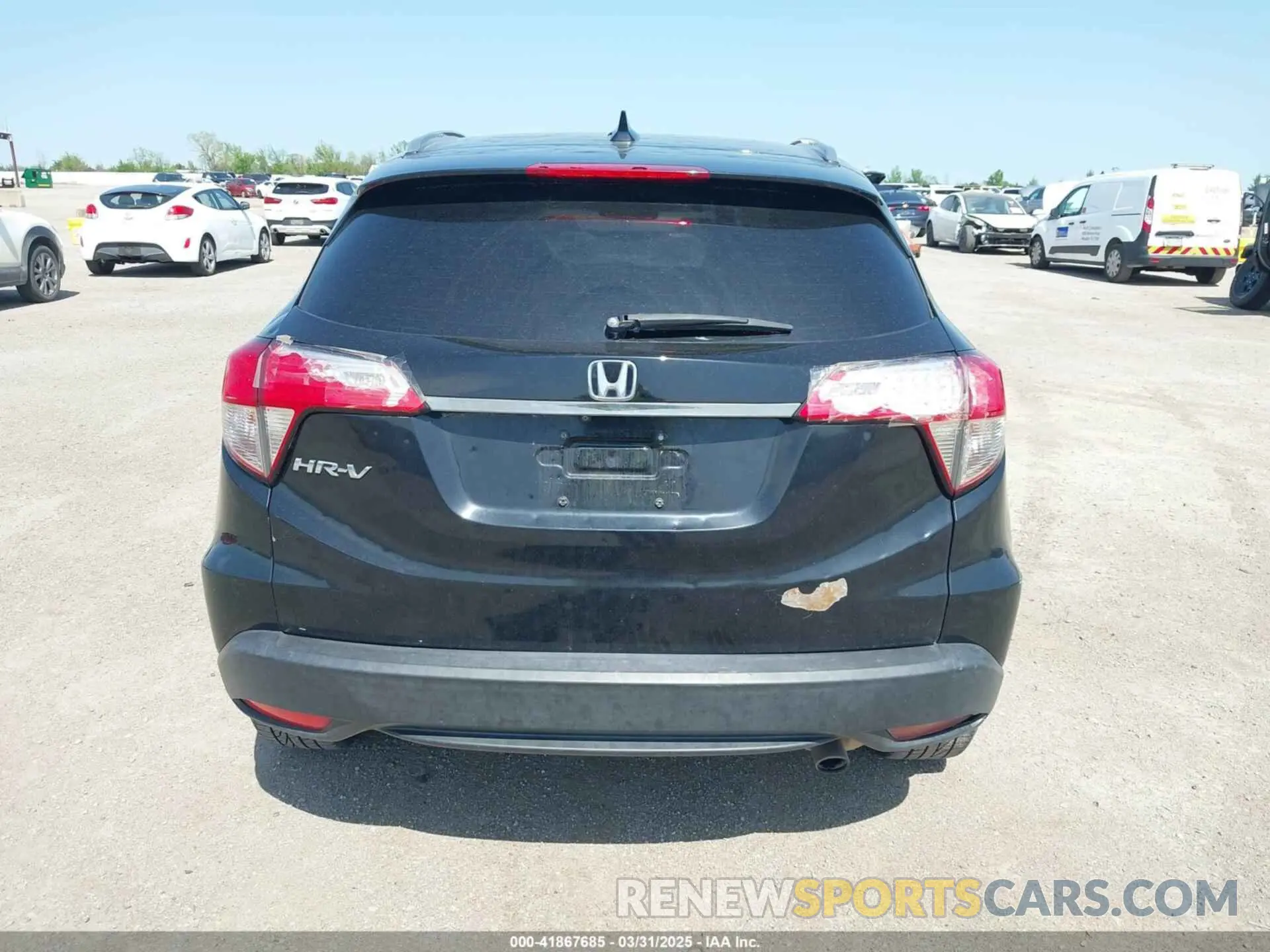 16 Photograph of a damaged car 3CZRU5H53LM706108 HONDA HR-V 2020