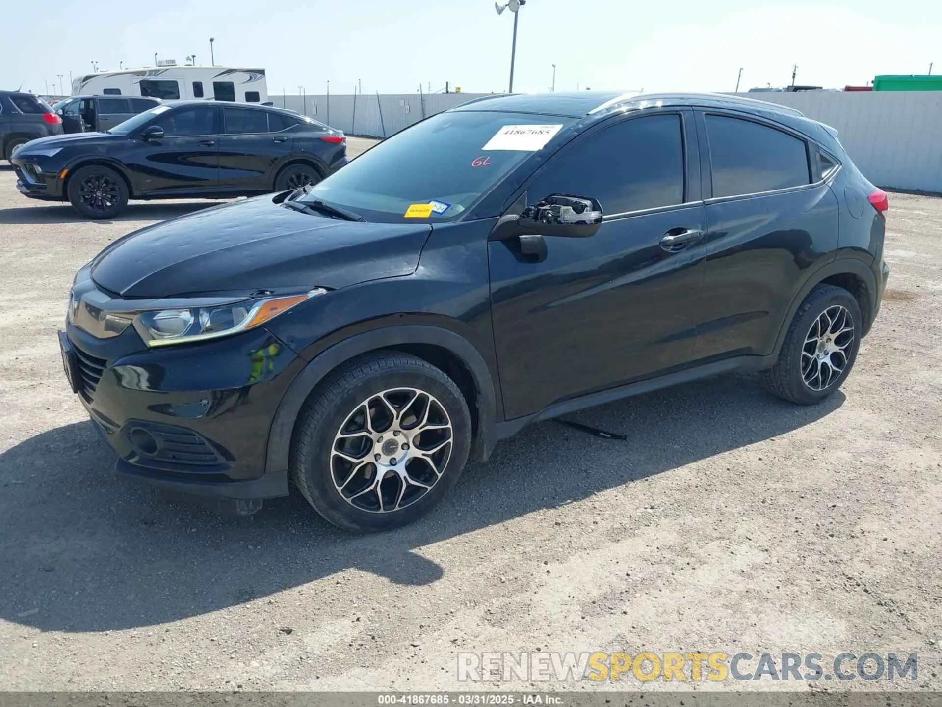 2 Photograph of a damaged car 3CZRU5H53LM706108 HONDA HR-V 2020