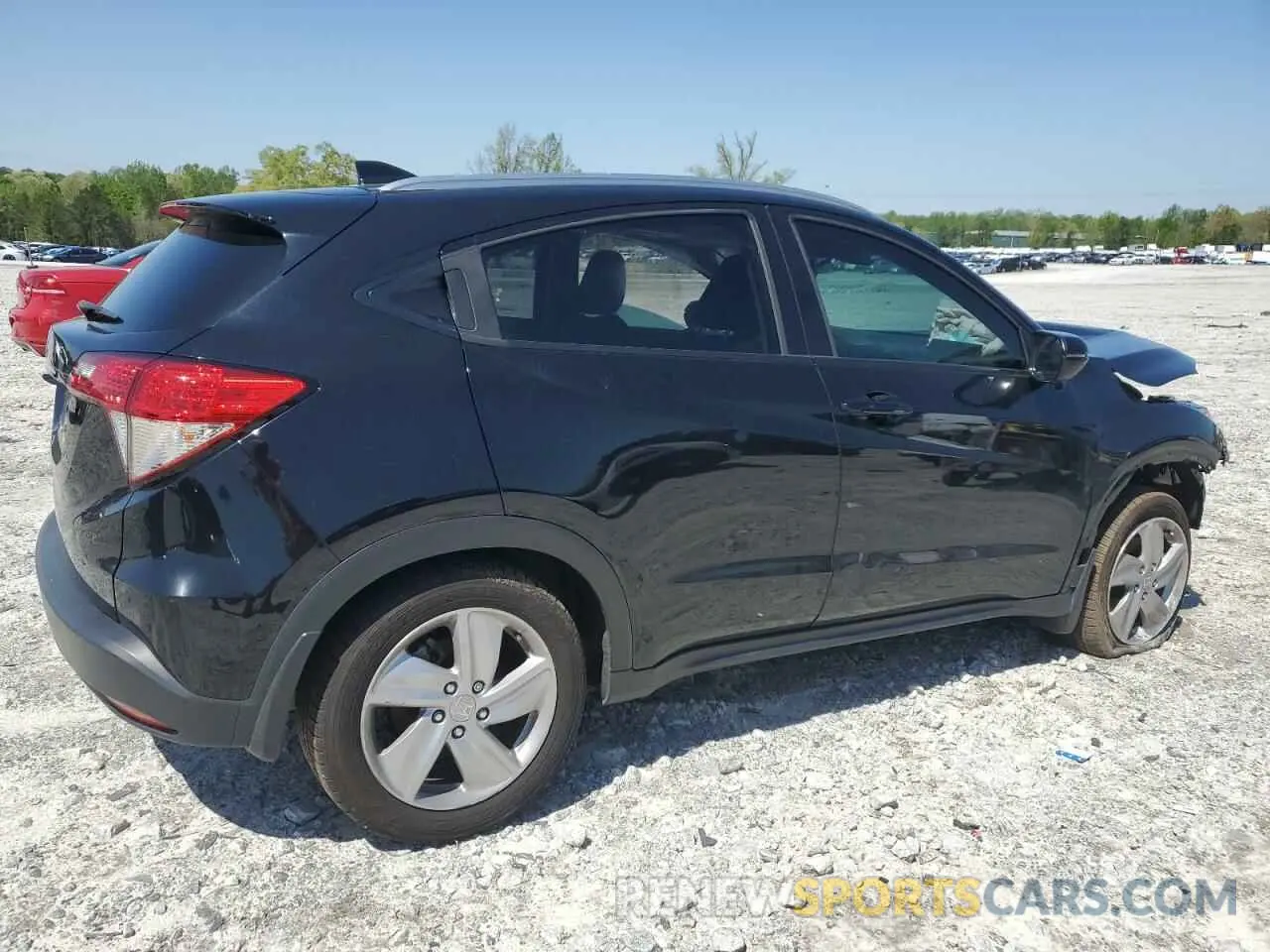 3 Photograph of a damaged car 3CZRU5H54LM702620 HONDA HR-V 2020