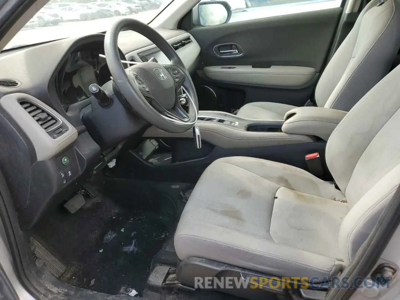 7 Photograph of a damaged car 3CZRU5H54LM718803 HONDA HR-V 2020