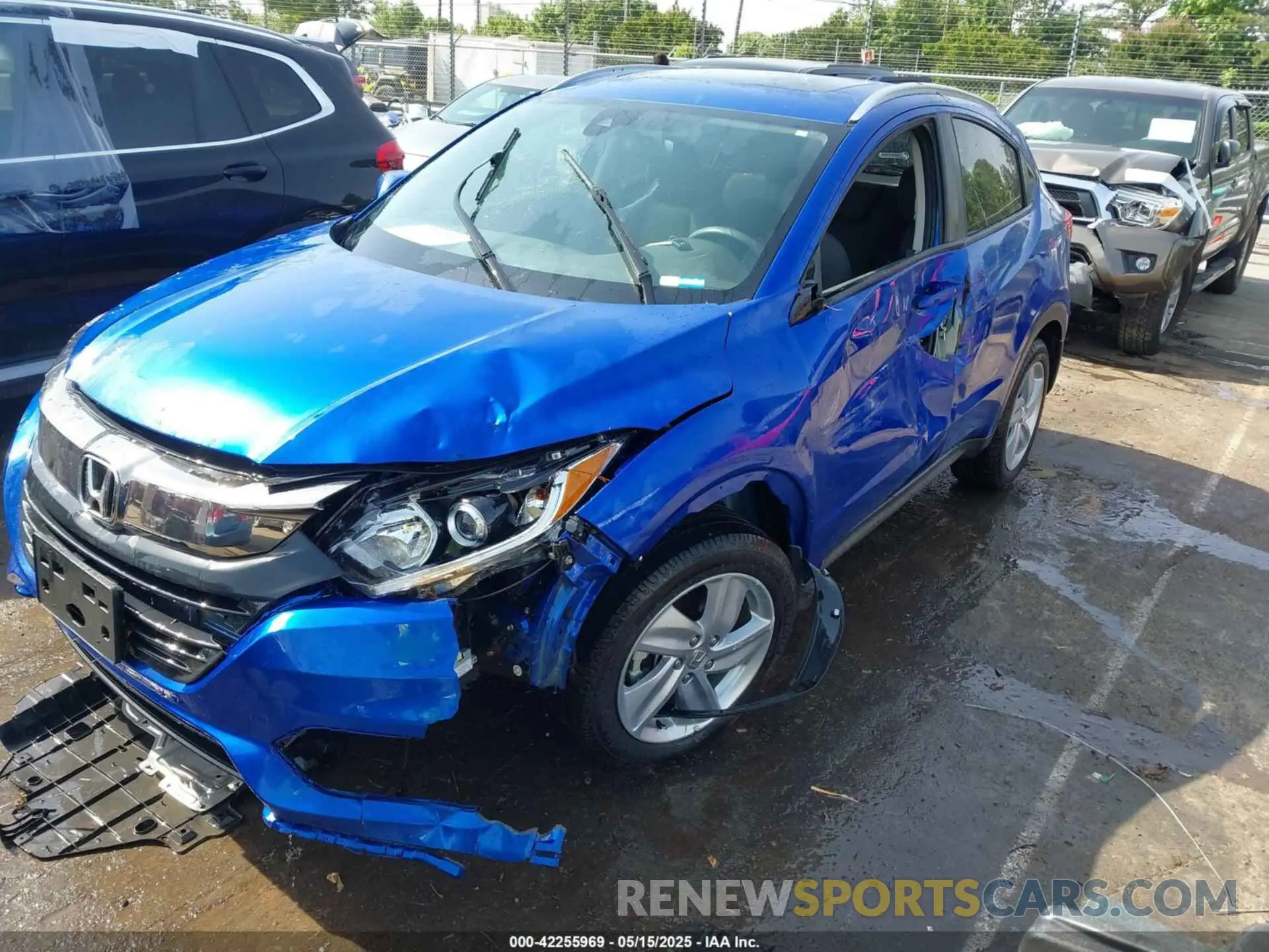 2 Photograph of a damaged car 3CZRU5H56LM703235 HONDA HR-V 2020