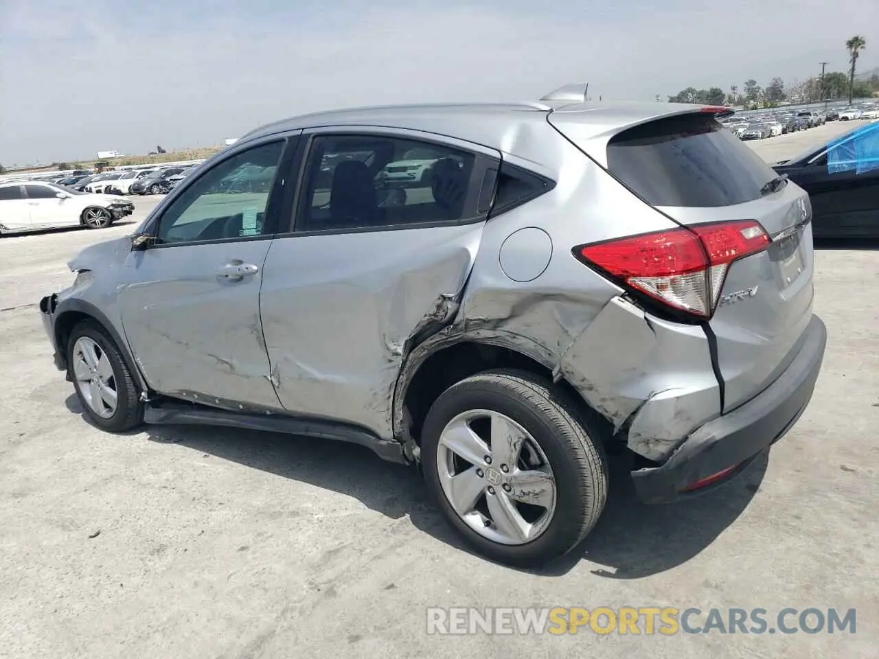 2 Photograph of a damaged car 3CZRU5H56LM715644 HONDA HR-V 2020