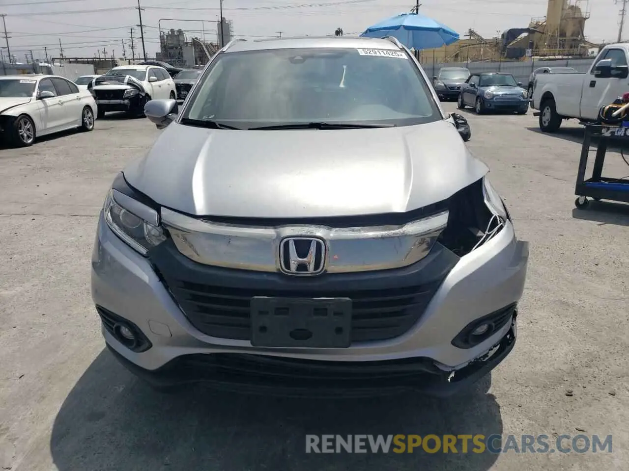 5 Photograph of a damaged car 3CZRU5H56LM715644 HONDA HR-V 2020