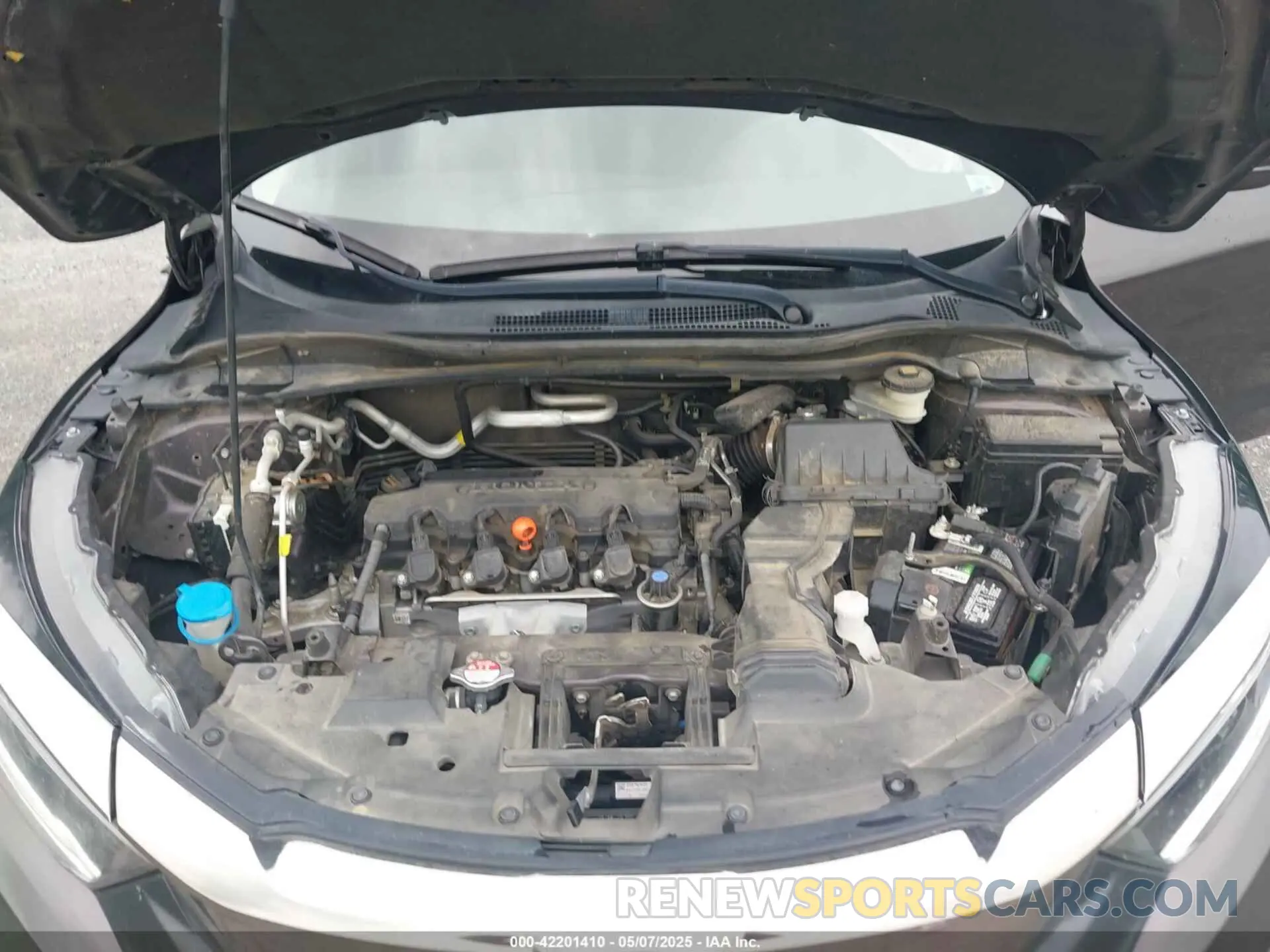 10 Photograph of a damaged car 3CZRU5H56LM718365 HONDA HR-V 2020