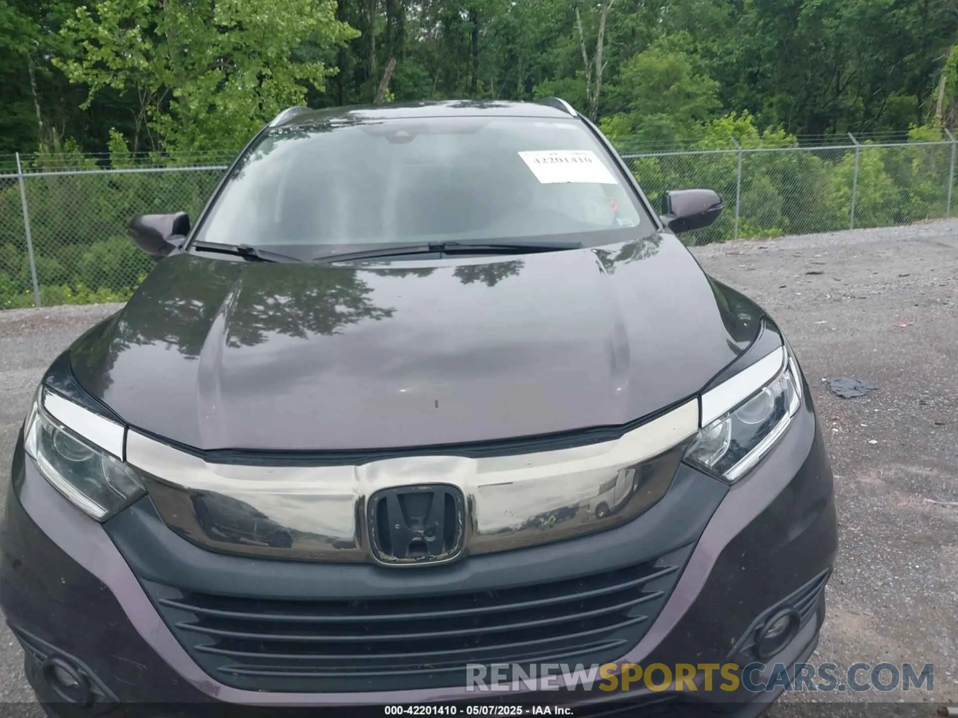 11 Photograph of a damaged car 3CZRU5H56LM718365 HONDA HR-V 2020