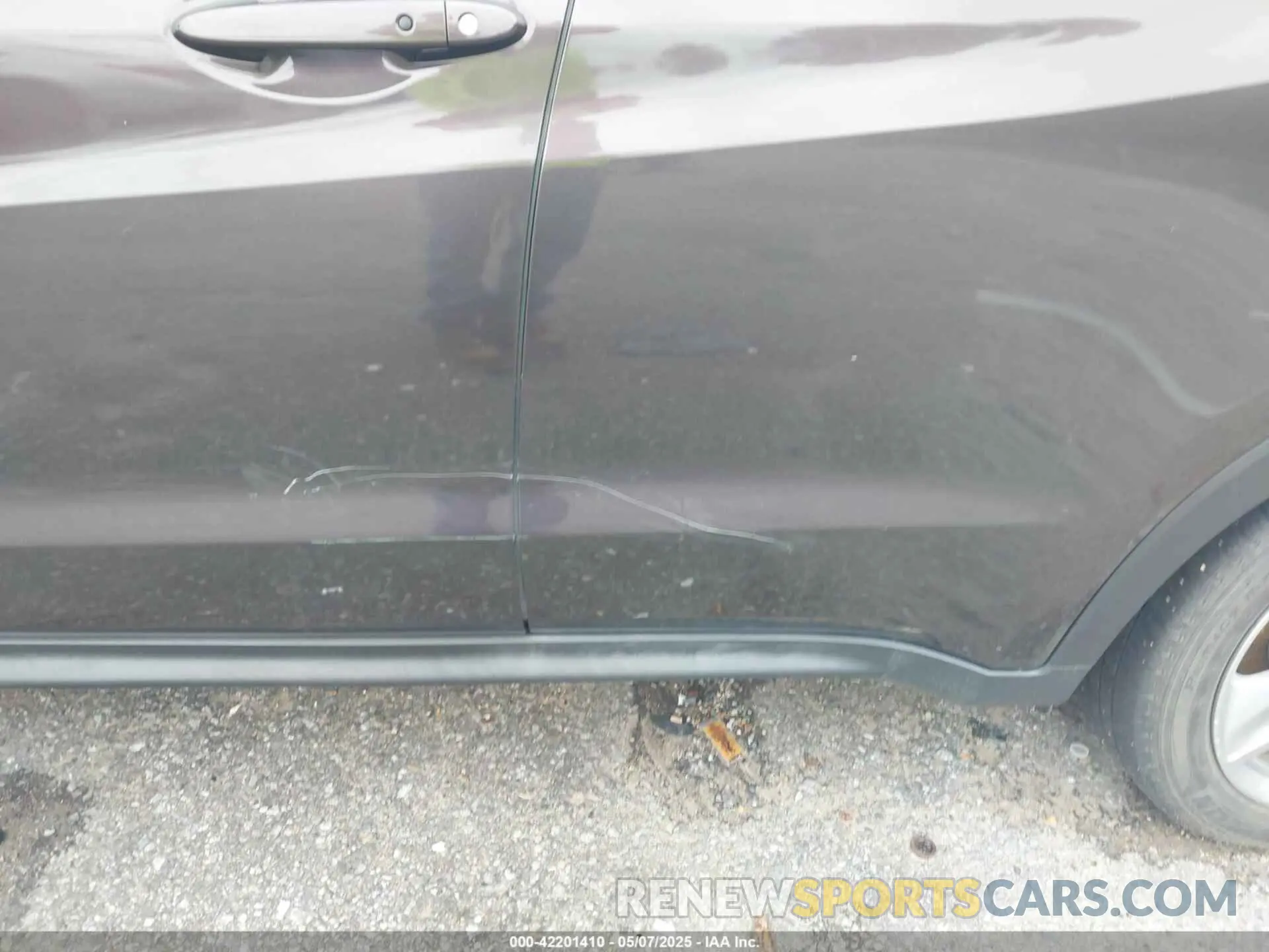 16 Photograph of a damaged car 3CZRU5H56LM718365 HONDA HR-V 2020