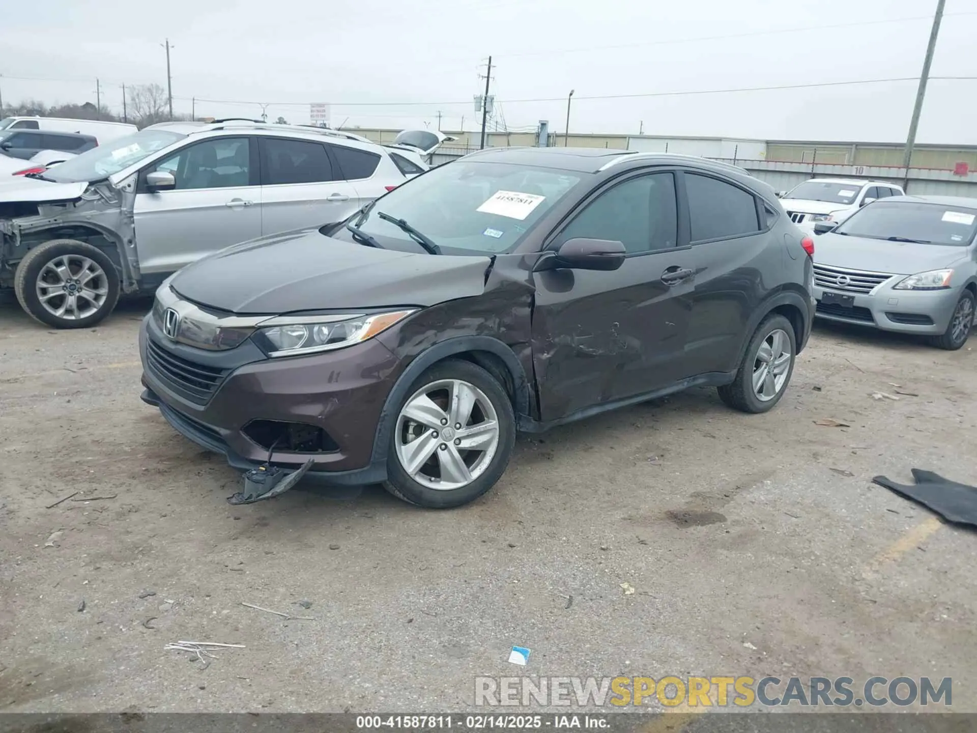2 Photograph of a damaged car 3CZRU5H57LM701722 HONDA HR-V 2020