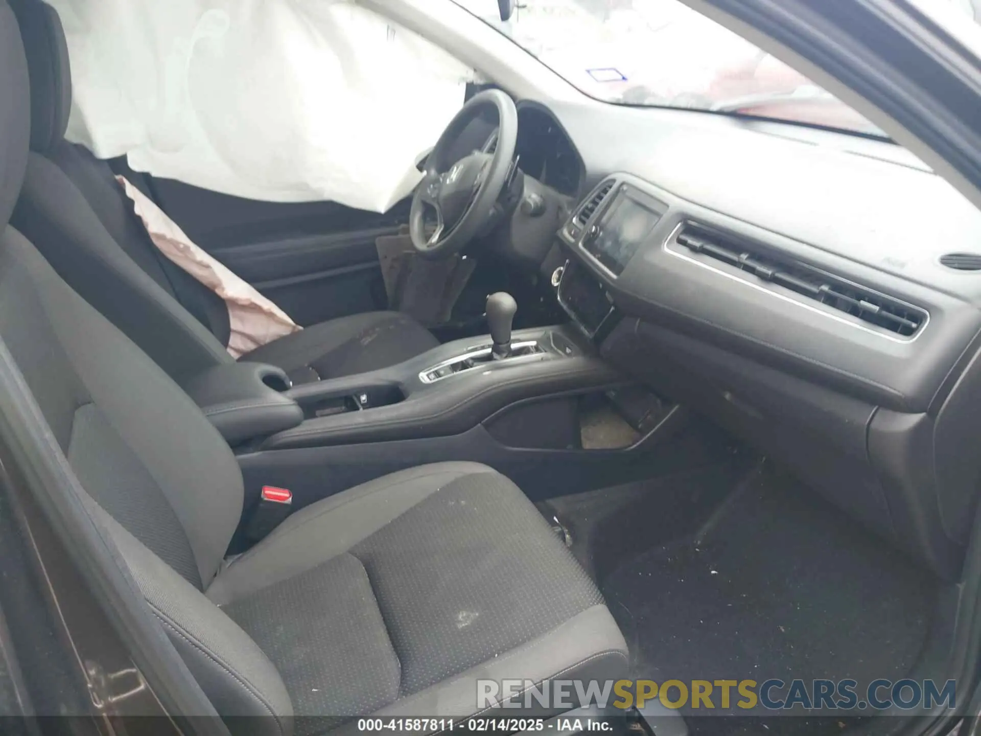 5 Photograph of a damaged car 3CZRU5H57LM701722 HONDA HR-V 2020