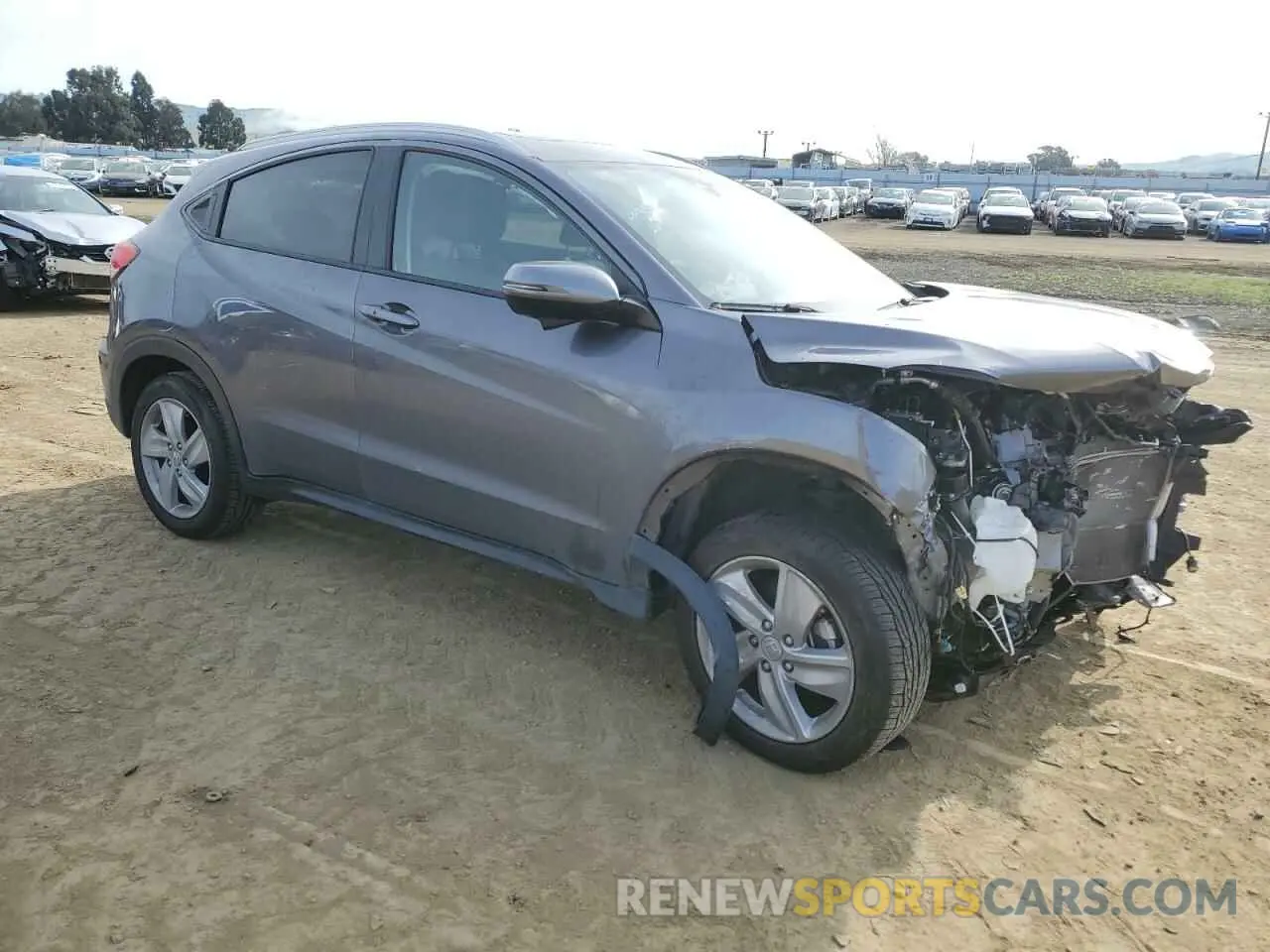 4 Photograph of a damaged car 3CZRU5H57LM717578 HONDA HR-V 2020